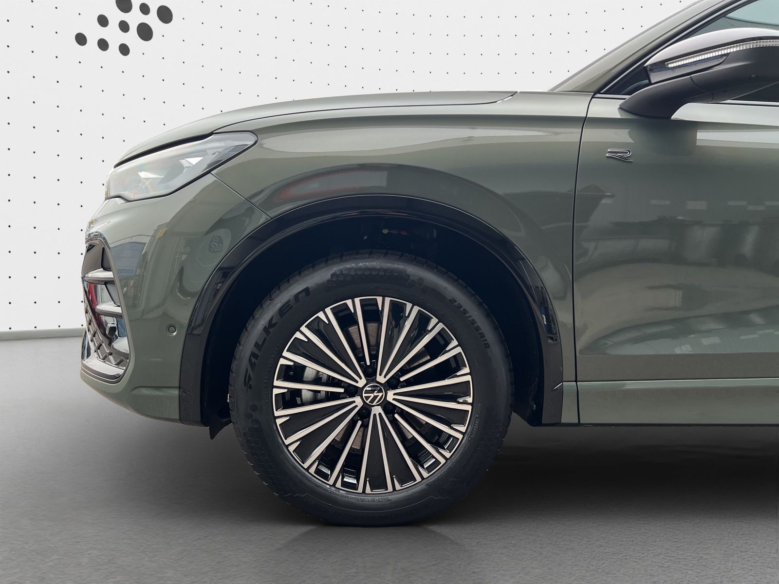 Volkswagen Tiguan 2.0 TDI 4M DSG R-Line AHK*PANO*HUD*NAV* foto 11