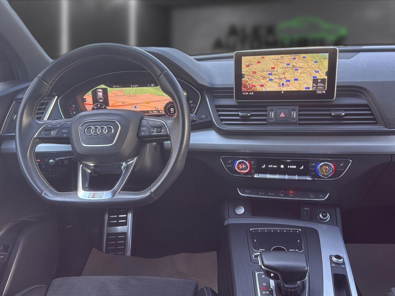 Audi SQ5 3.0 TDI quattro foto 19