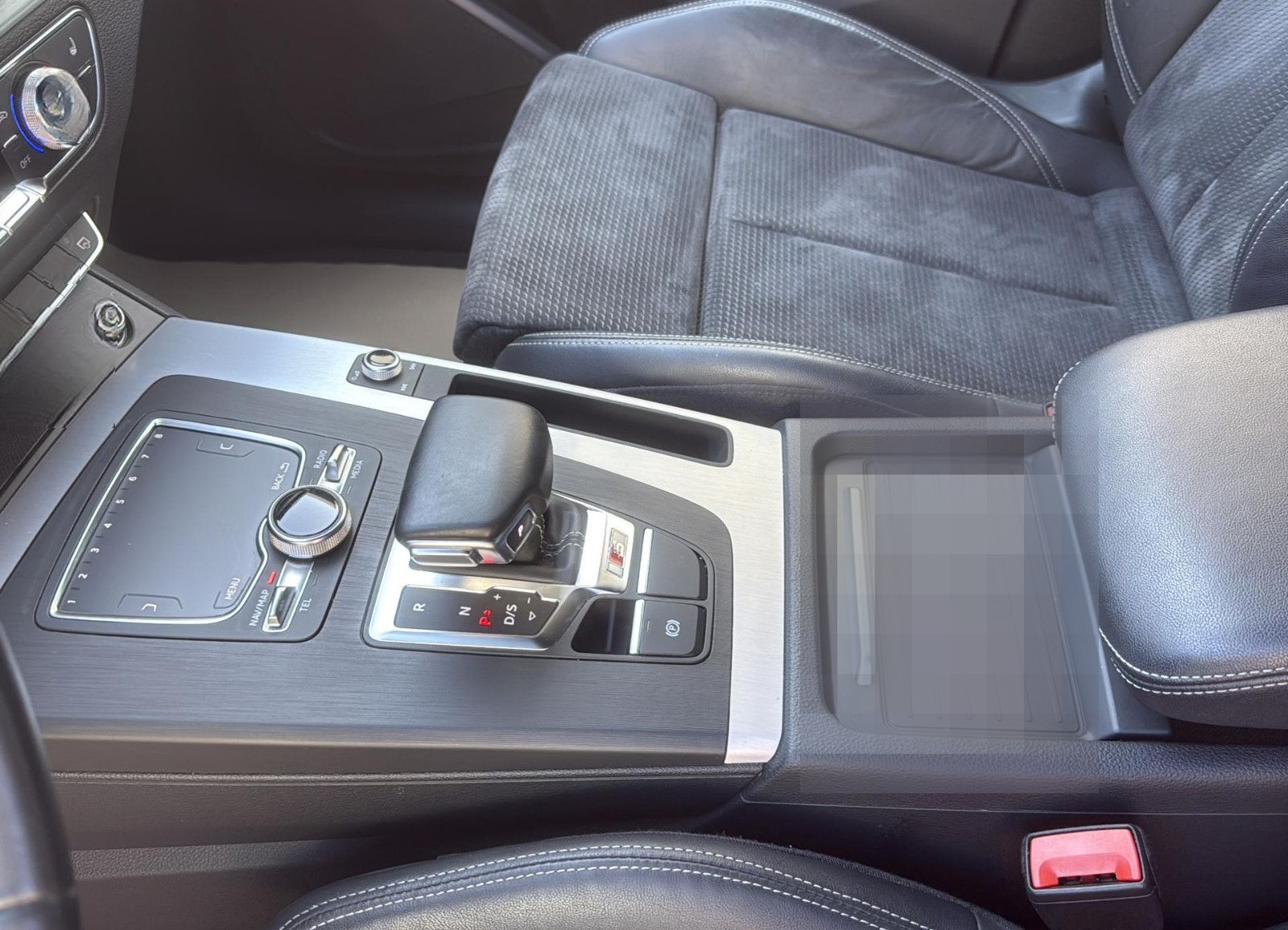 Audi SQ5 3.0 TDI quattro foto 22