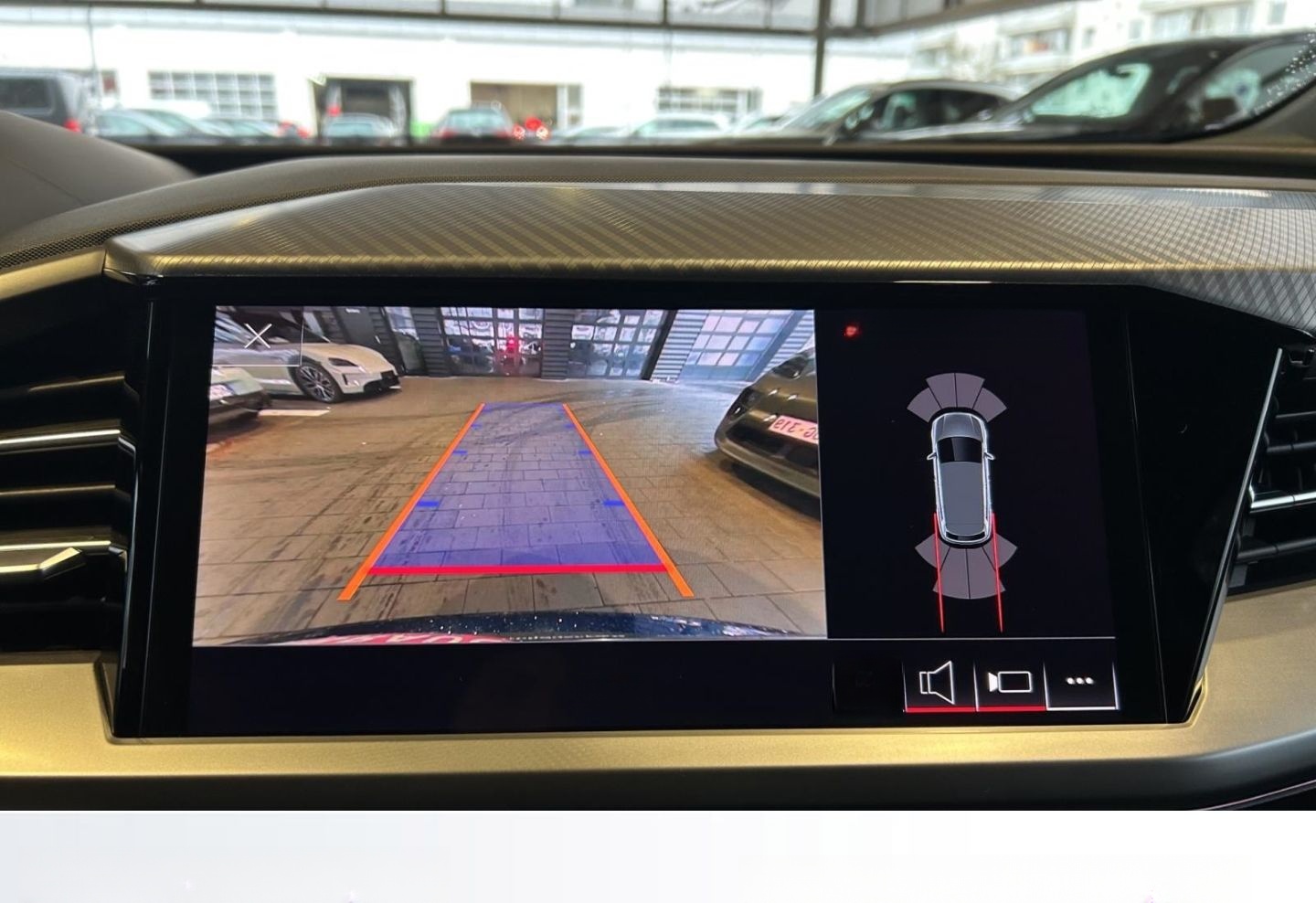 Audi Q4 SHZ+SOUNDSYS+PANORAMAD+ACC+NAVI+LED foto 16