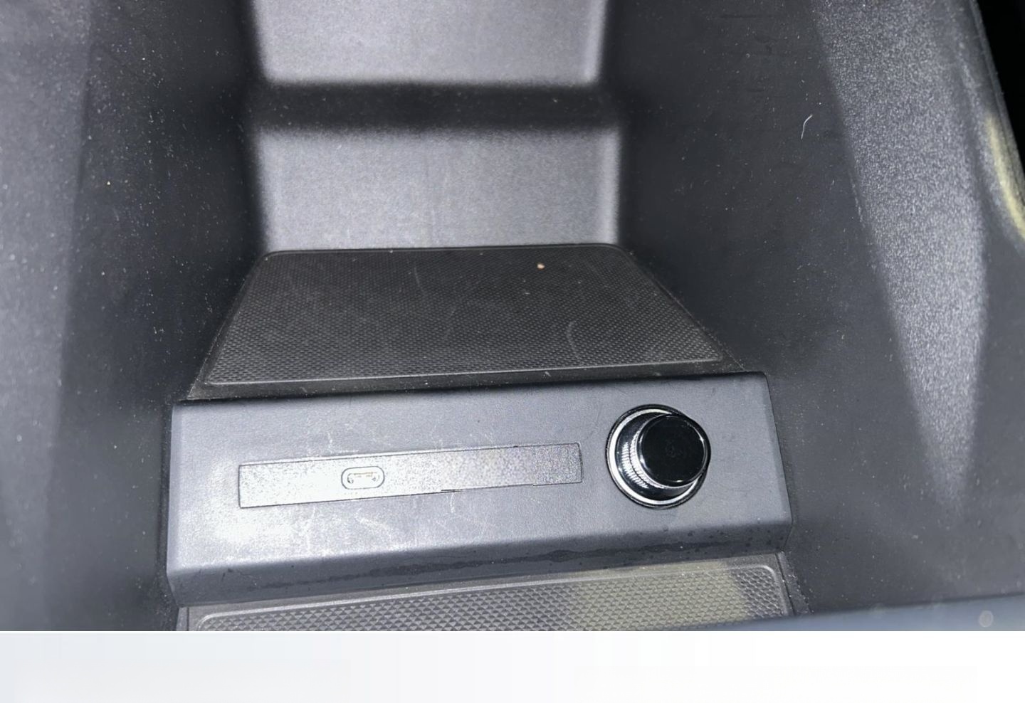 Audi Q4 SHZ+SOUNDSYS+PANORAMAD+ACC+NAVI+LED foto 19