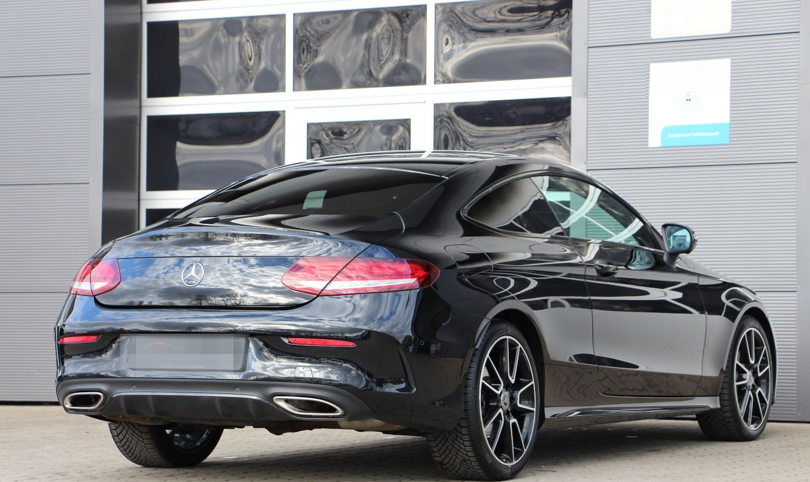 Mercedes-Benz C 300 Coupe AMG Line   / IM KUNDEN AUFTRAG ! foto 4