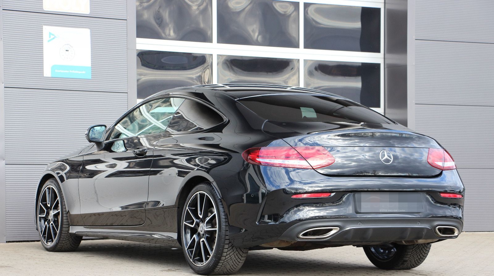 Mercedes-Benz C 300 Coupe AMG Line   / IM KUNDEN AUFTRAG ! foto 6
