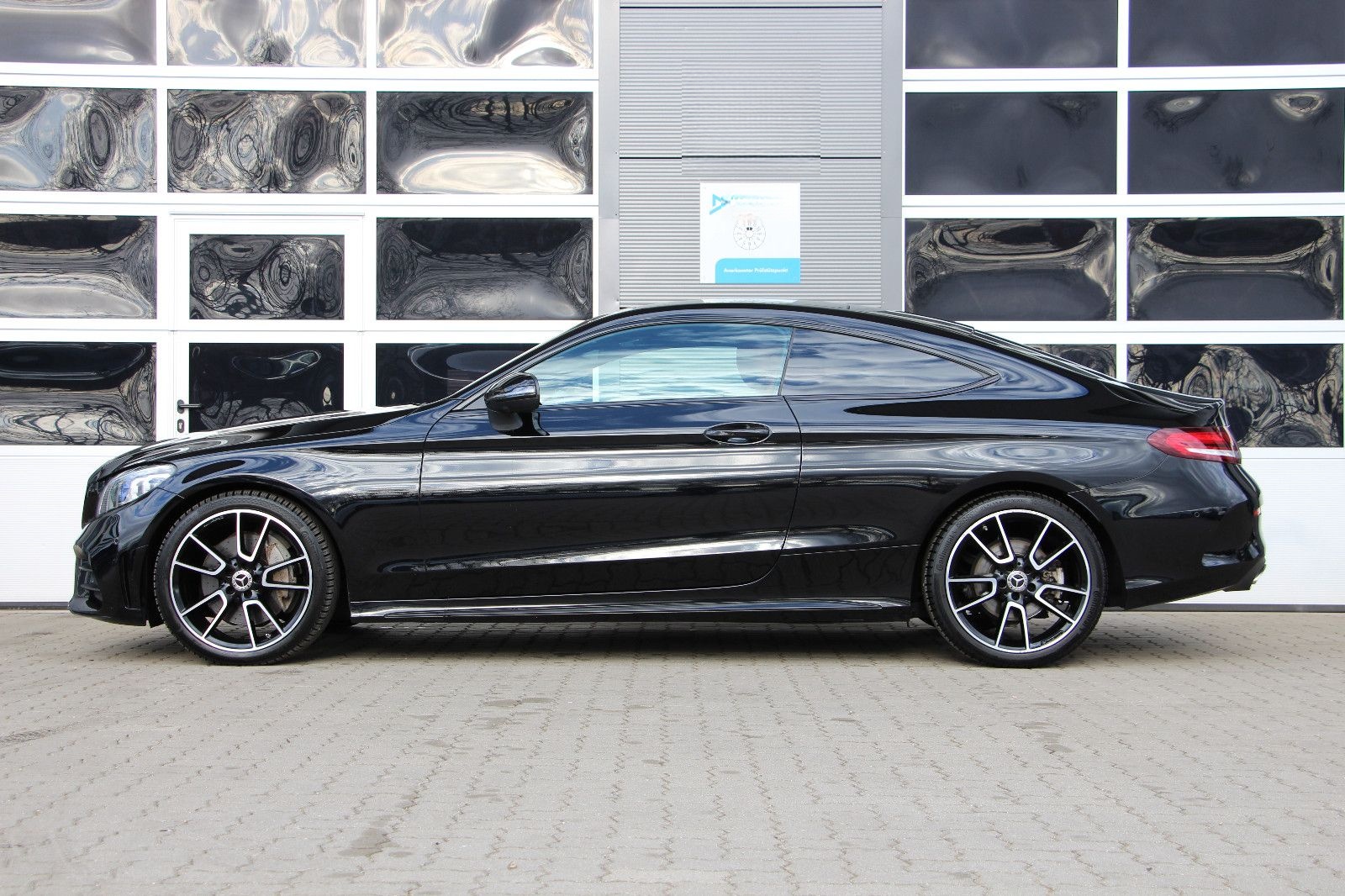 Mercedes-Benz C 300 Coupe AMG Line   / IM KUNDEN AUFTRAG ! foto 7