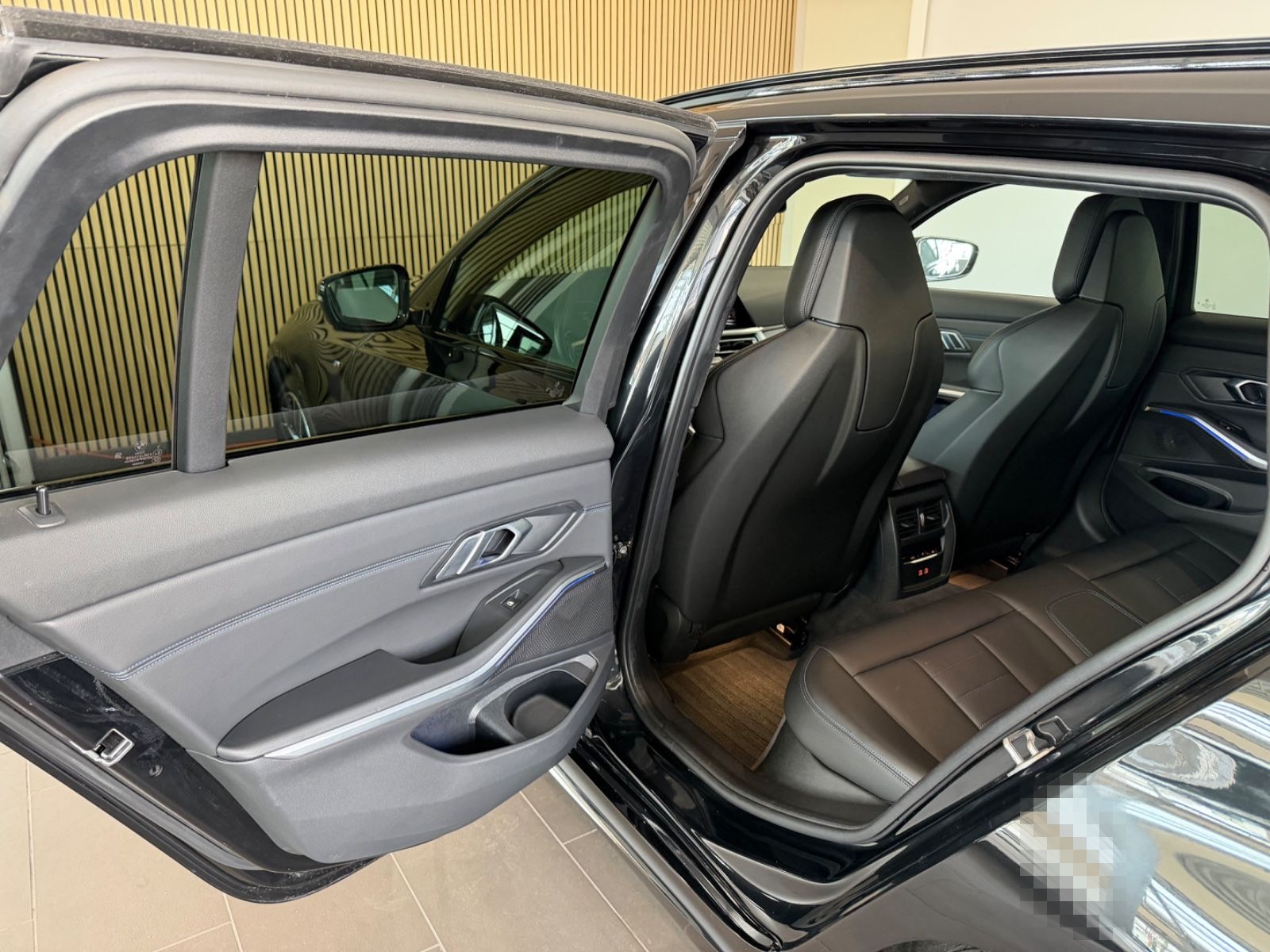 BMW 330d xDrive *M-Sport/Schalensitz/AHK/Carbon/ACC* foto 20