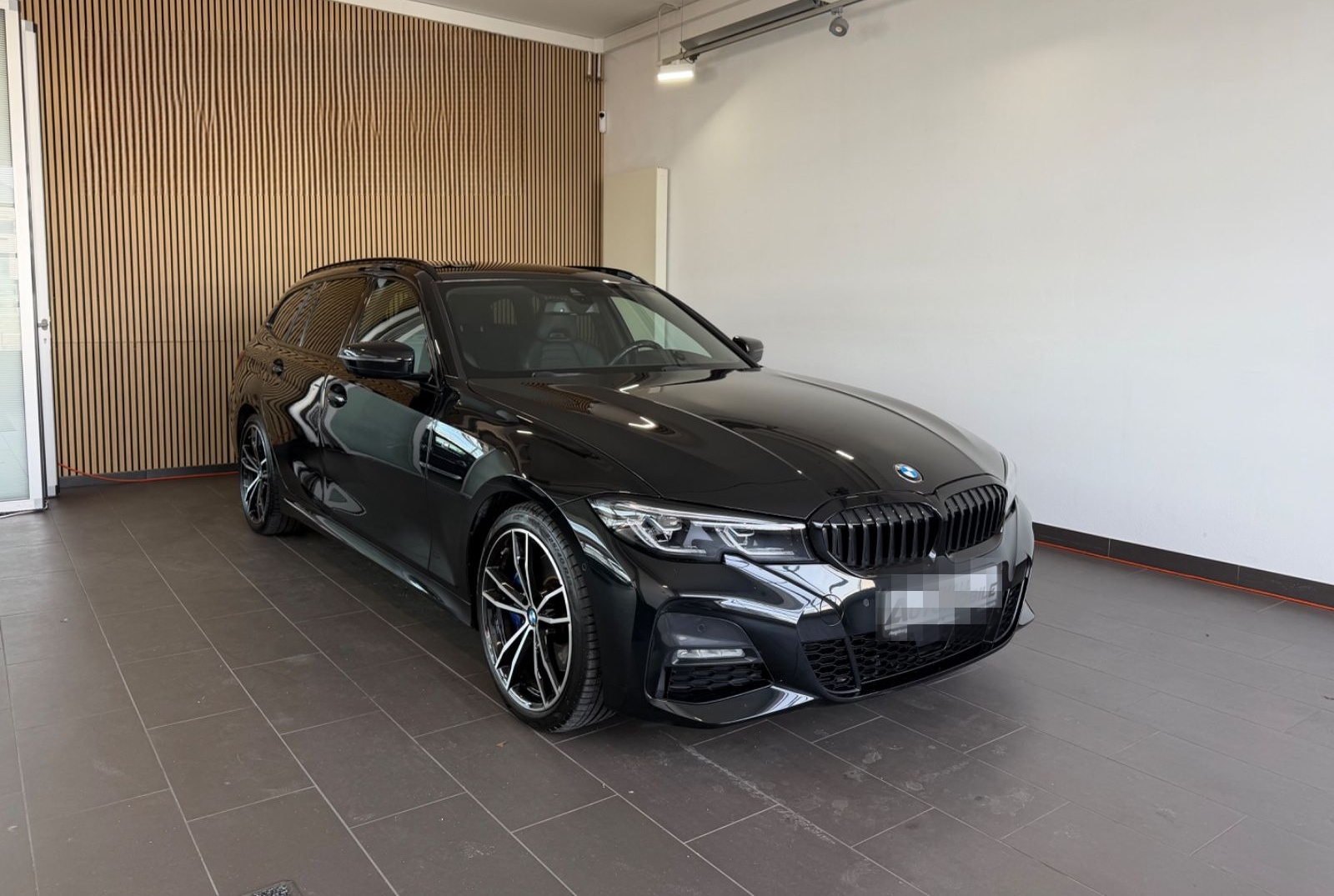 BMW 330d xDrive *M-Sport/Schalensitz/AHK/Carbon/ACC* foto 3