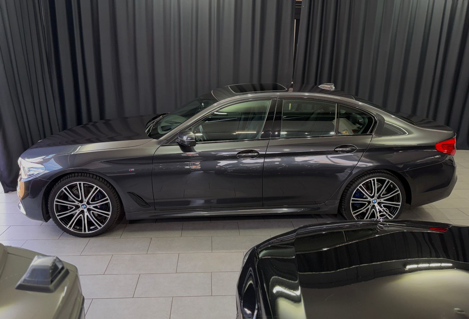 BMW 530i Lim xDrive M SPORT|HEAD-UP|360"|NAVI| foto 2