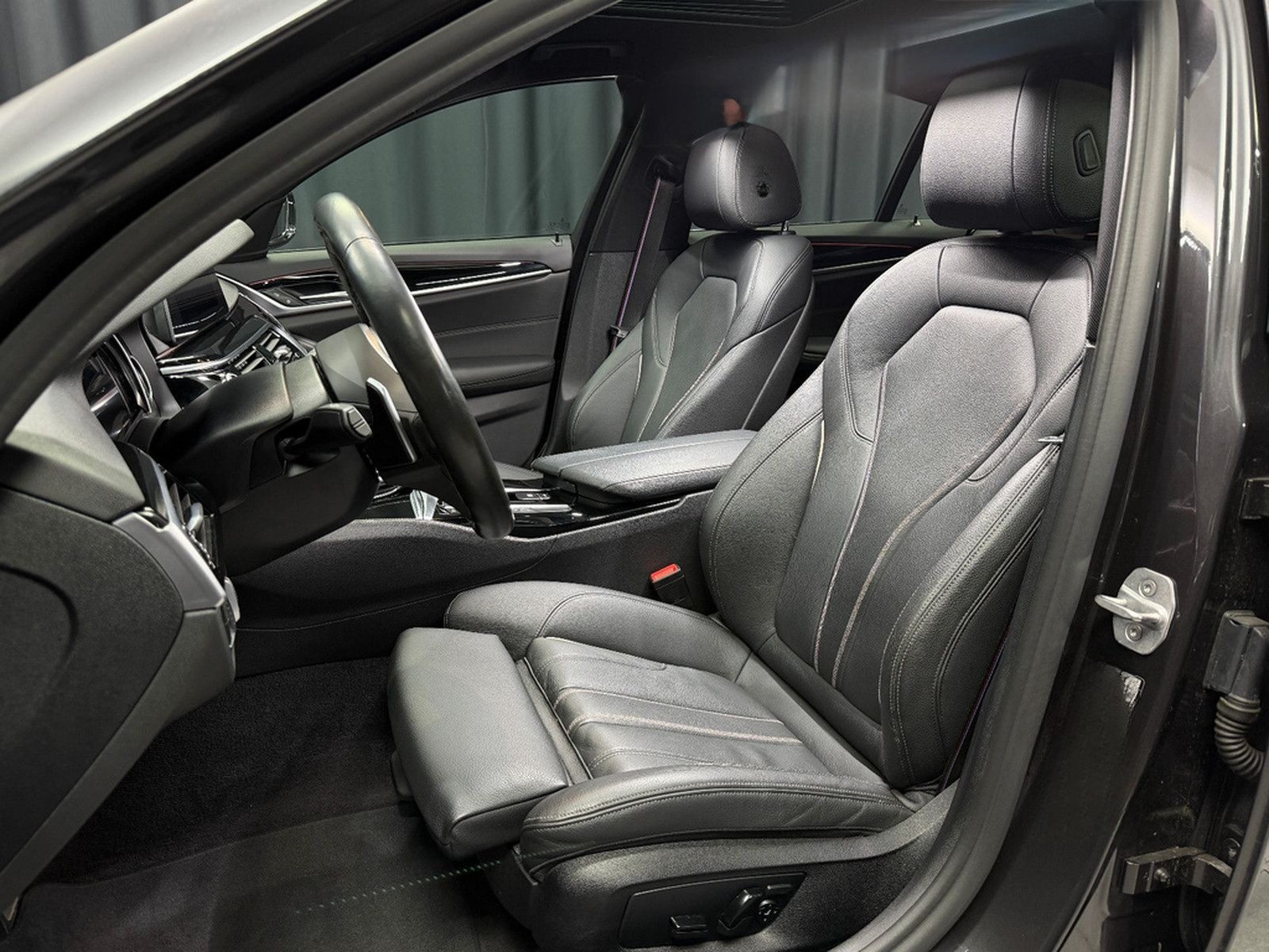BMW 530i Lim xDrive M SPORT|HEAD-UP|360"|NAVI| foto 21