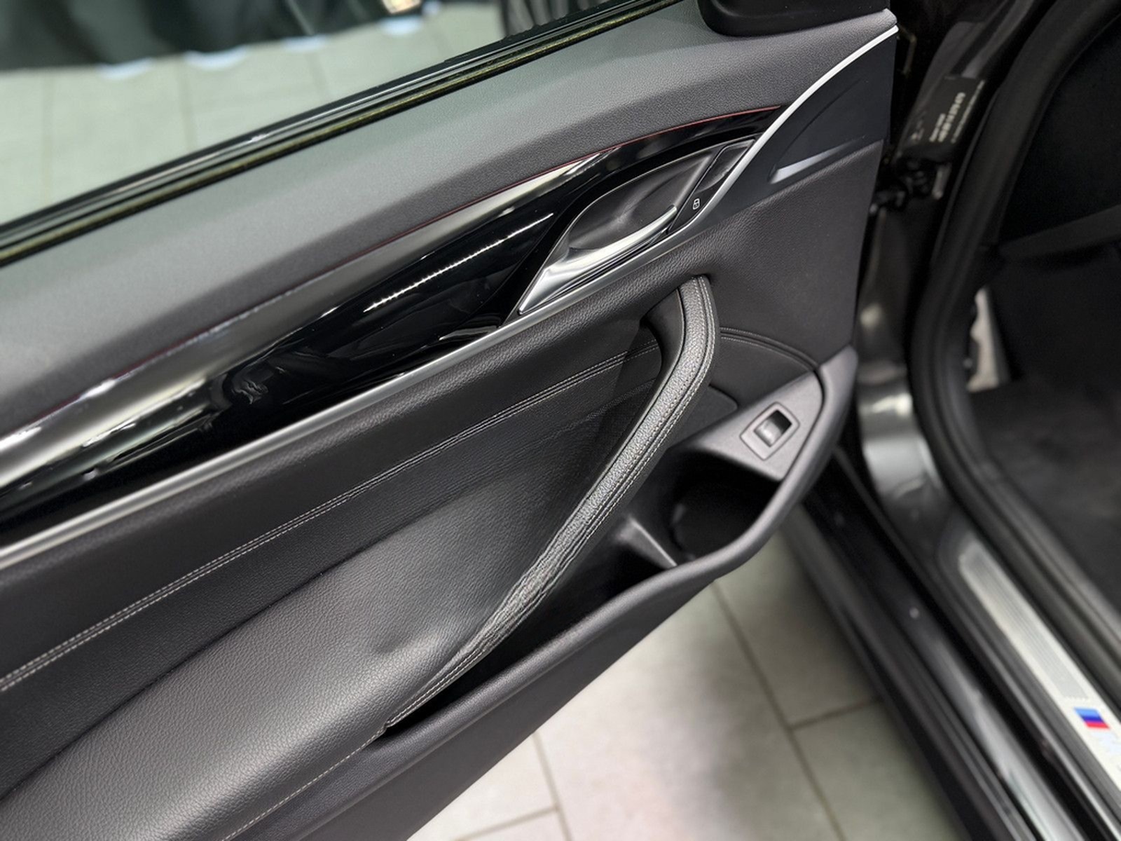 BMW 530i Lim xDrive M SPORT|HEAD-UP|360"|NAVI| foto 24