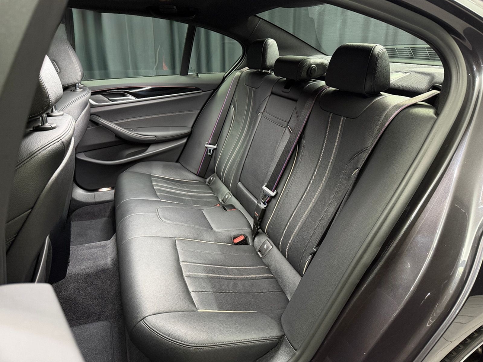 BMW 530i Lim xDrive M SPORT|HEAD-UP|360"|NAVI| foto 37