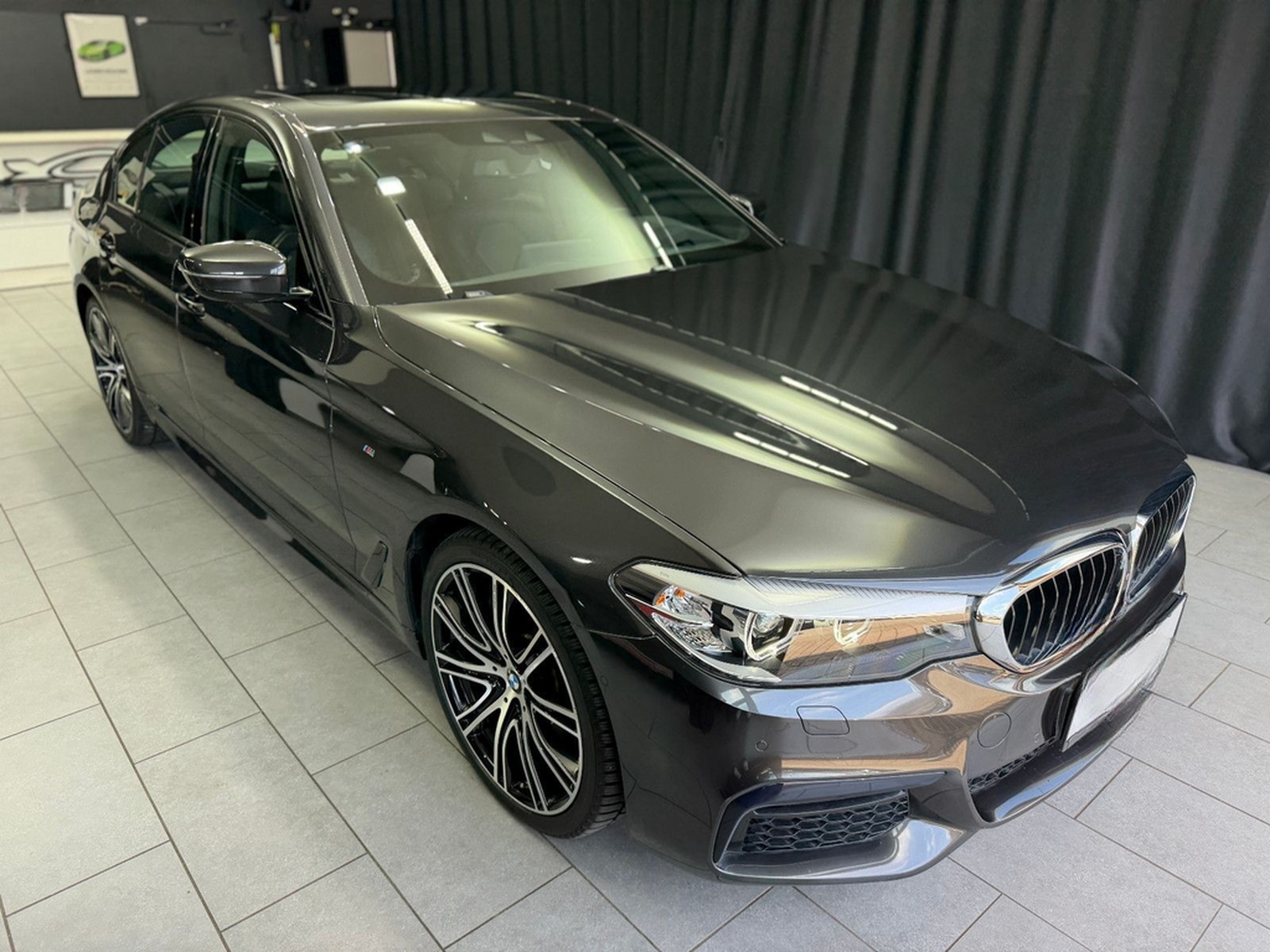 BMW 530i Lim xDrive M SPORT|HEAD-UP|360"|NAVI| foto 9