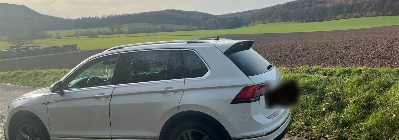 Volkswagen Tiguan 2.0 TDI R-Line Panorama foto 2