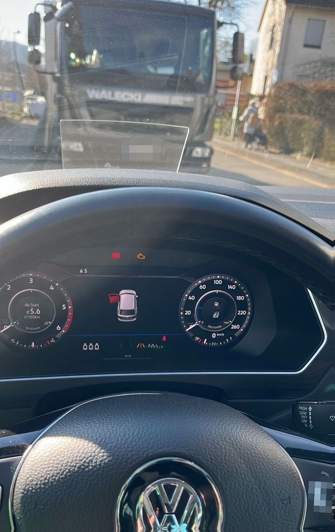Volkswagen Tiguan 2.0 TDI R-Line Panorama foto 6