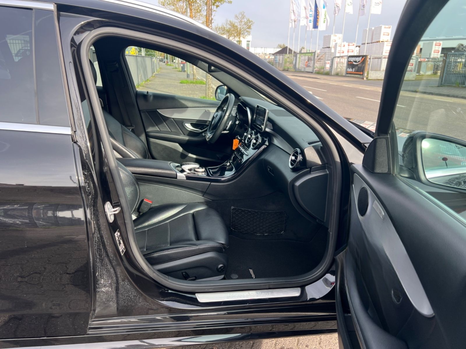 Mercedes-Benz C180 T AMG-line 9G-Tronic FINANZIERUNG foto 5