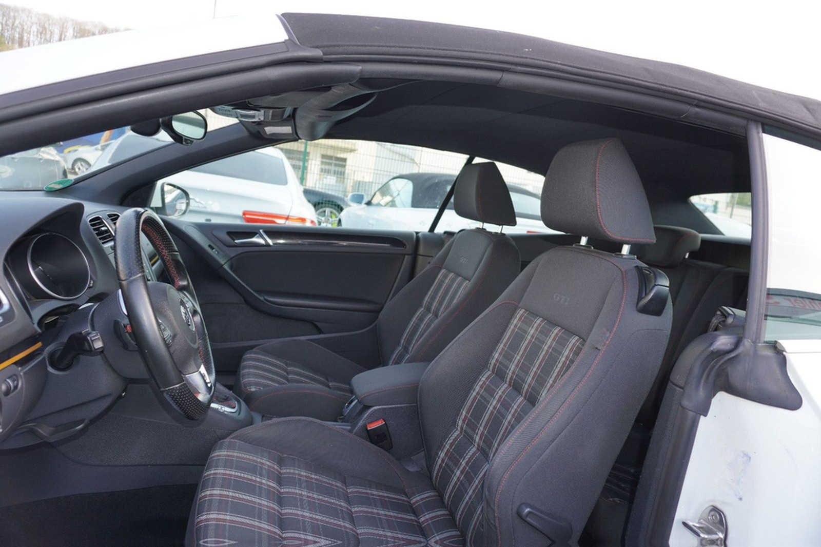 Volkswagen Golf VI Cabriolet GTI*Automatik*Bi-Xenon*Navi*++ foto 27