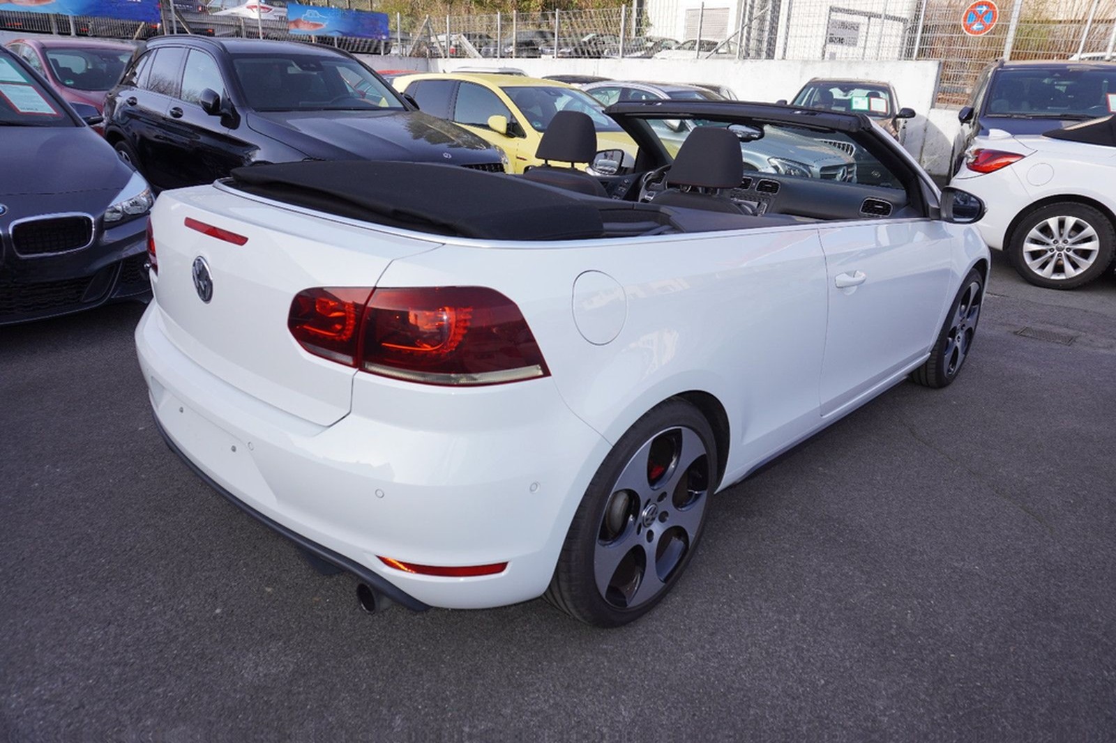 Volkswagen Golf VI Cabriolet GTI*Automatik*Bi-Xenon*Navi*++ foto 9