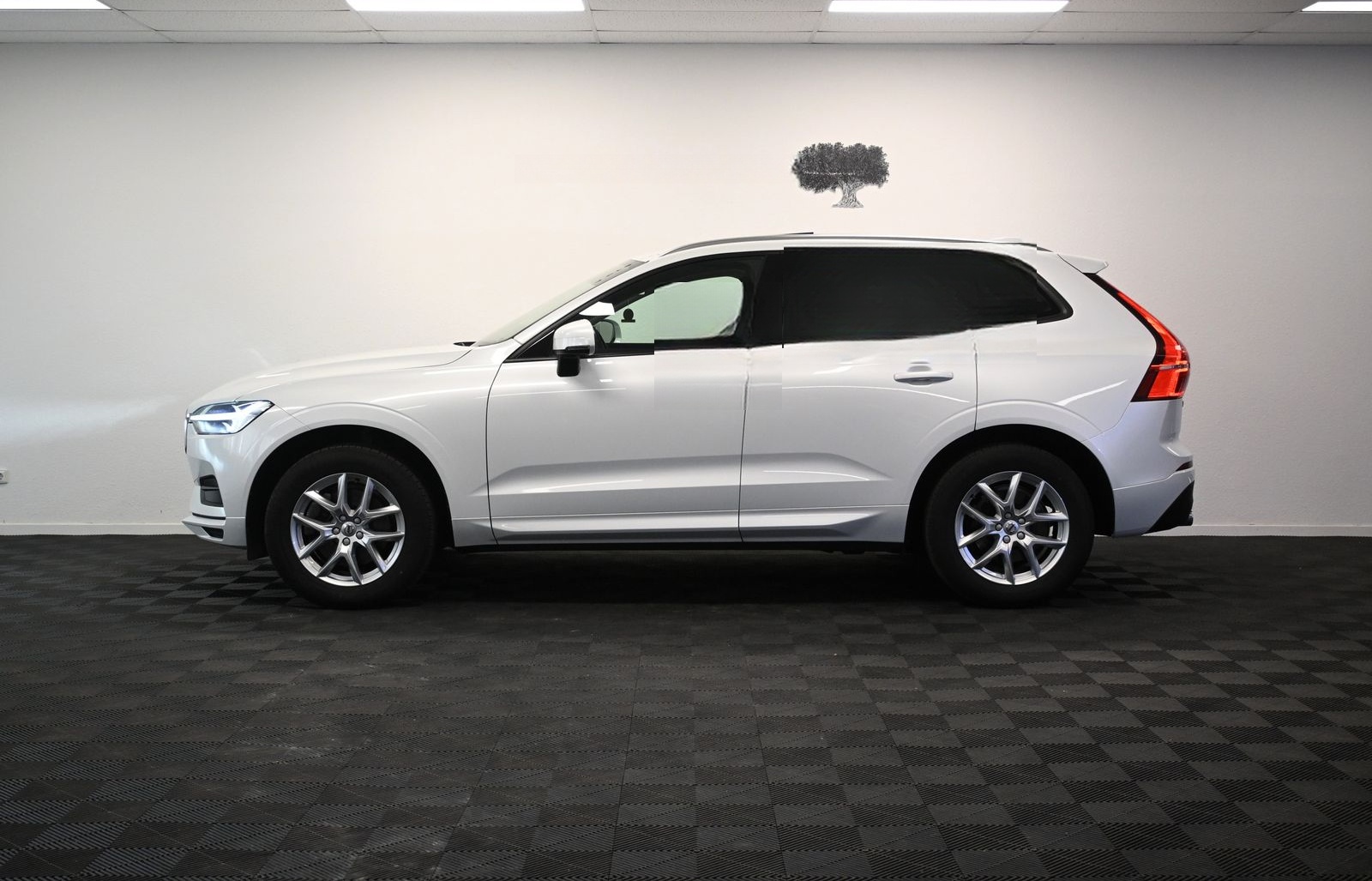 Volvo XC60 Momentum 2WD *LED *PDC *PANO *AHK *VIRTUAL foto 7