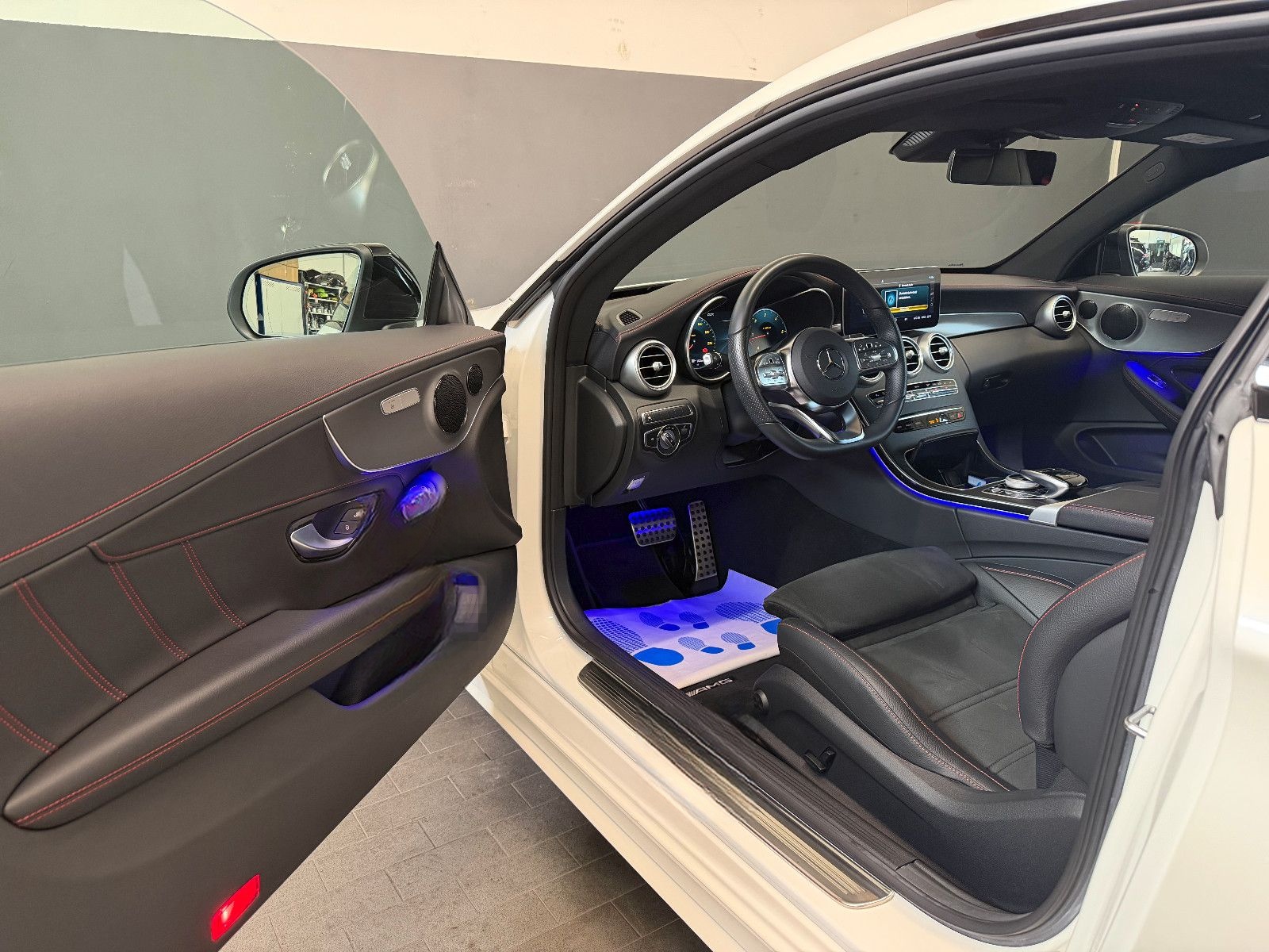 Mercedes-Benz C 300d Coupé/AMG-LINE-PLUS/PANO/AMBIENTE/NIGHT/ foto 13