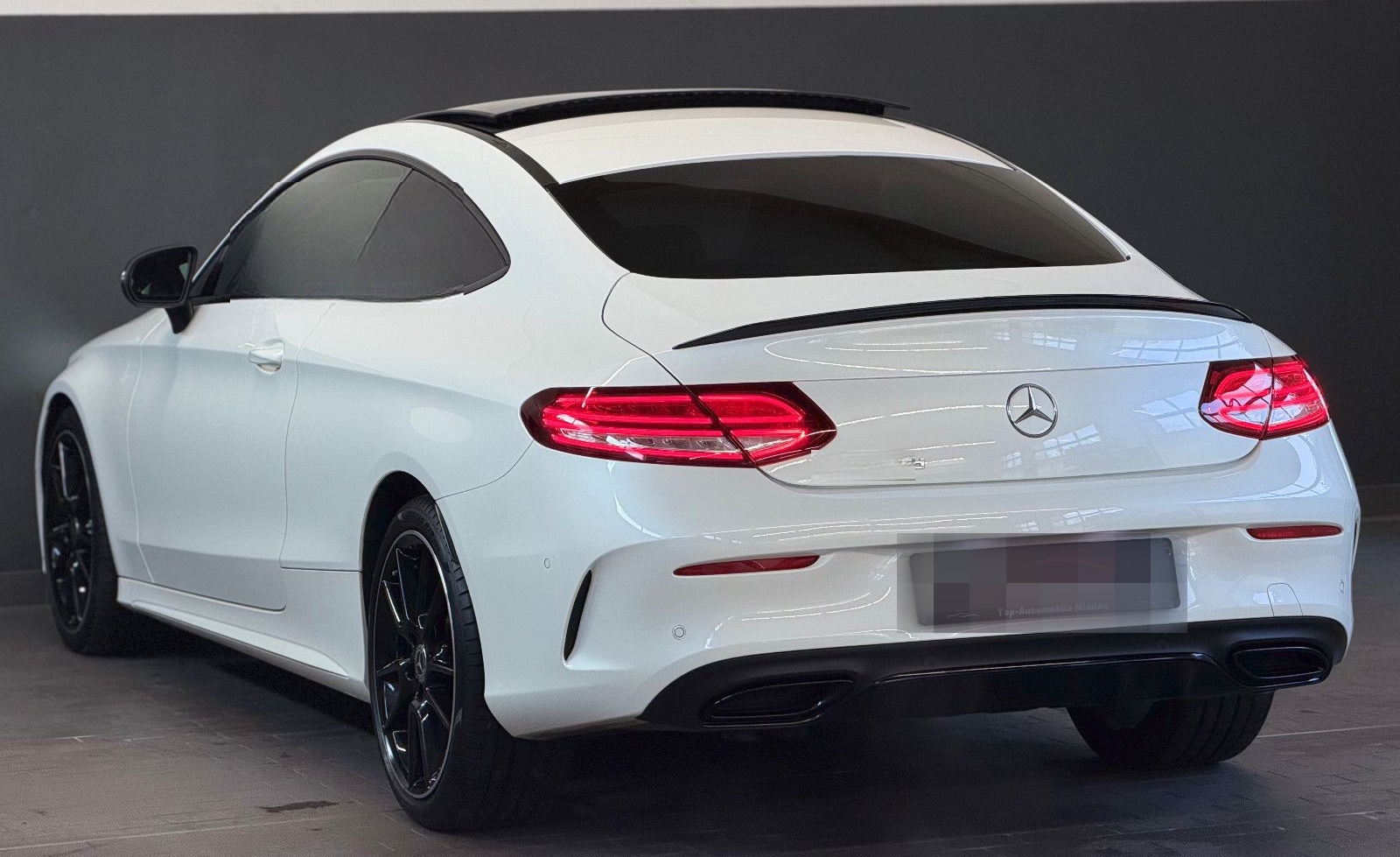 Mercedes-Benz C 300d Coupé/AMG-LINE-PLUS/PANO/AMBIENTE/NIGHT/ foto 4