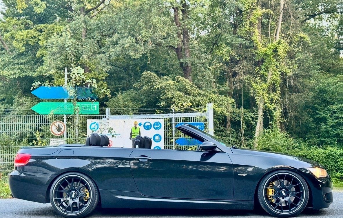 BMW E93 335i foto 2