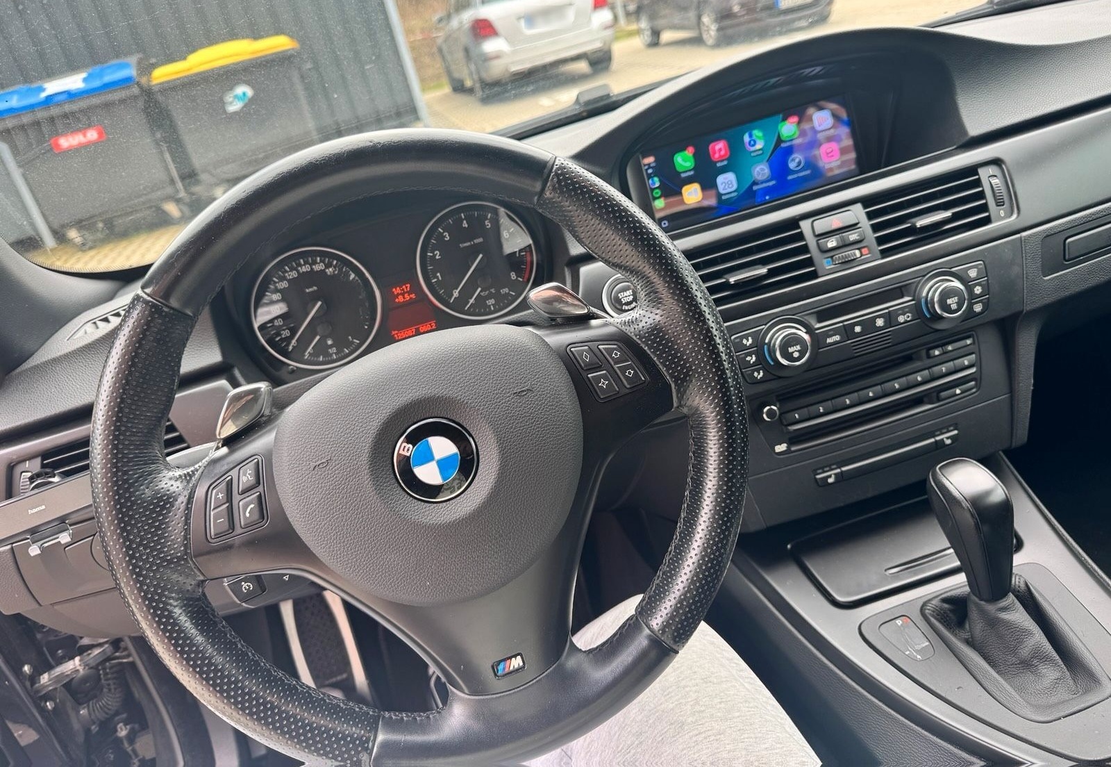 BMW E93 335i foto 11