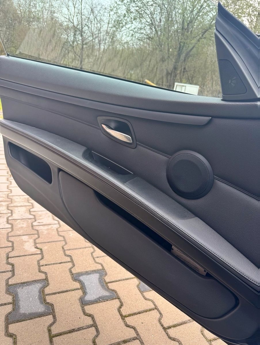BMW E93 335i foto 12