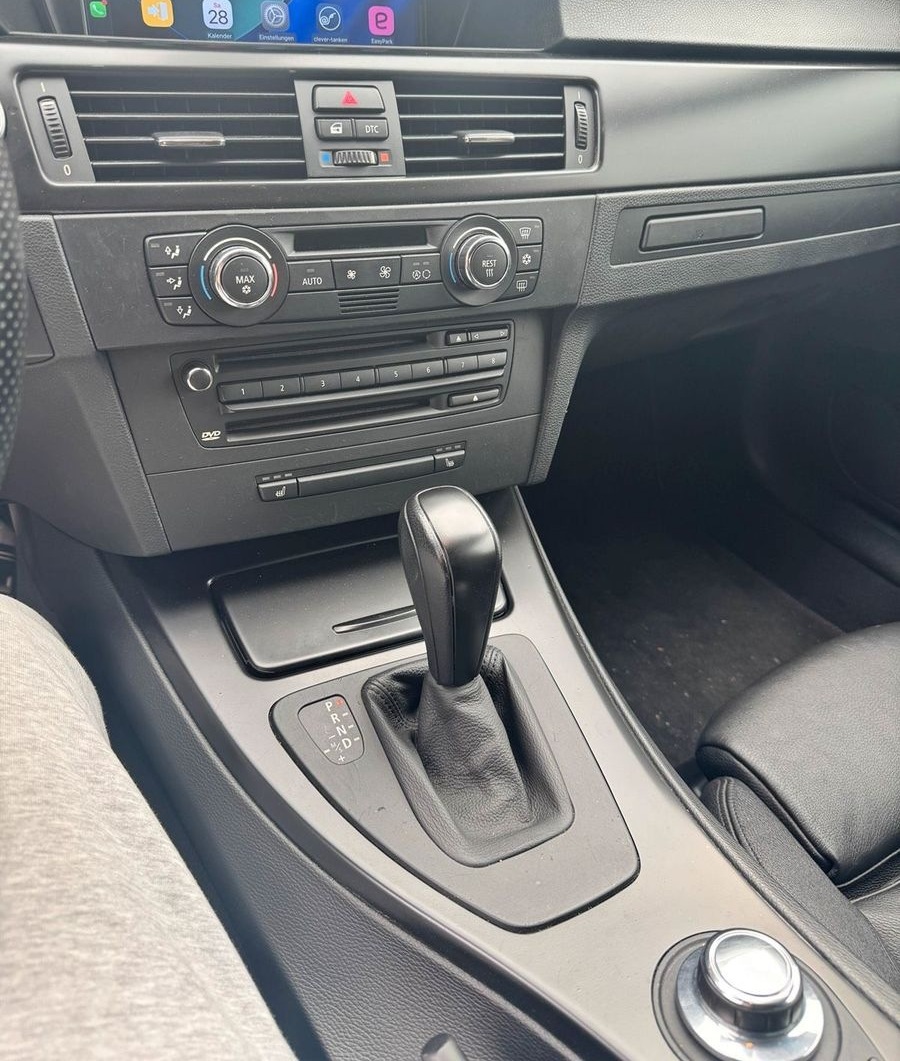 BMW E93 335i foto 7