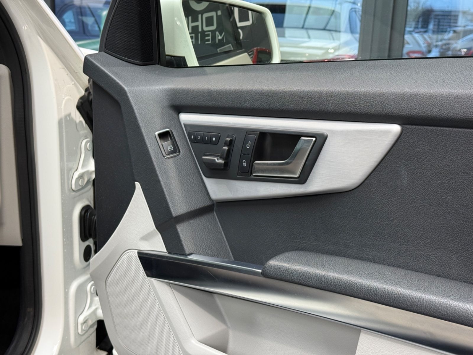Mercedes-Benz GLK 250 AMG-Paket 4M/Xenon-ILS/Memory/Leder foto 15