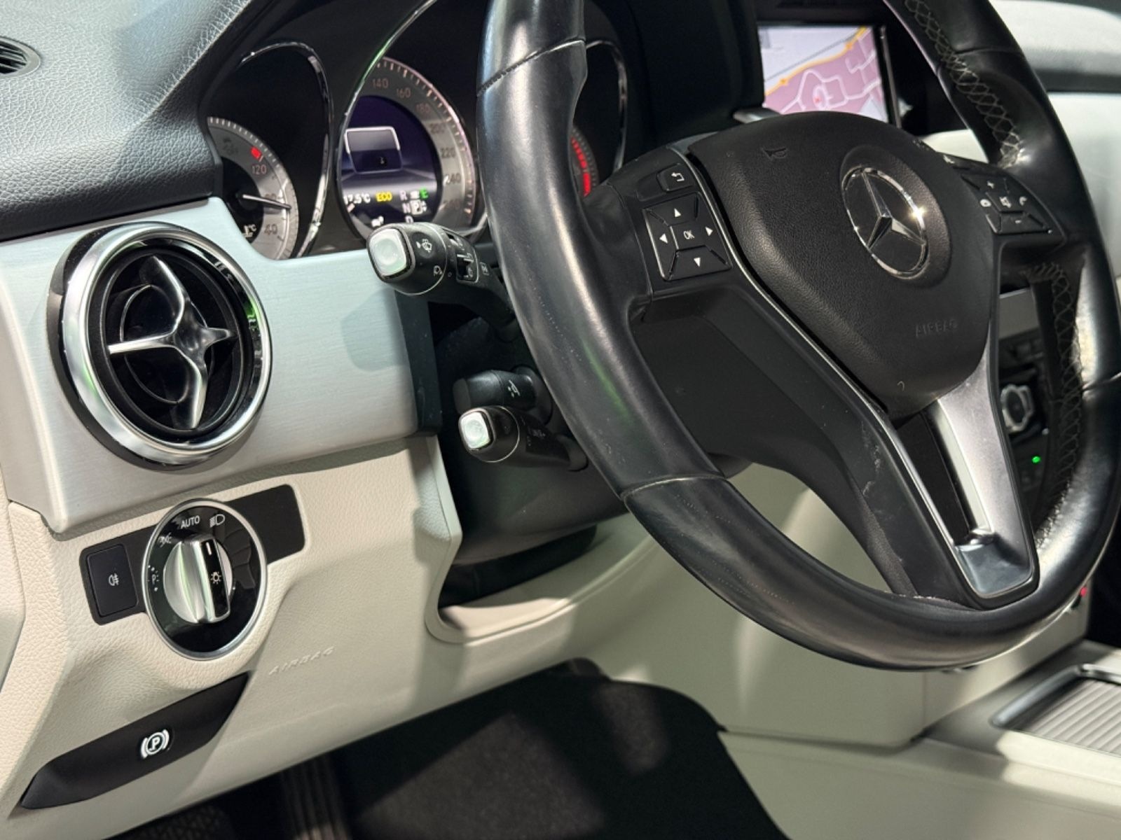 Mercedes-Benz GLK 250 AMG-Paket 4M/Xenon-ILS/Memory/Leder foto 21