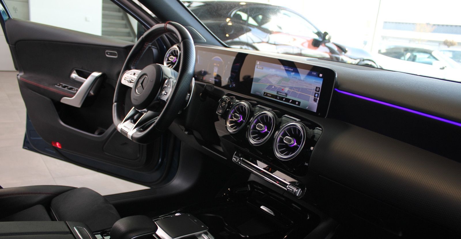 Mercedes-Benz A 35 AMG LIMOUSINE 4M AHK/MBUX/HIFI+JUNGE STERNE foto 6