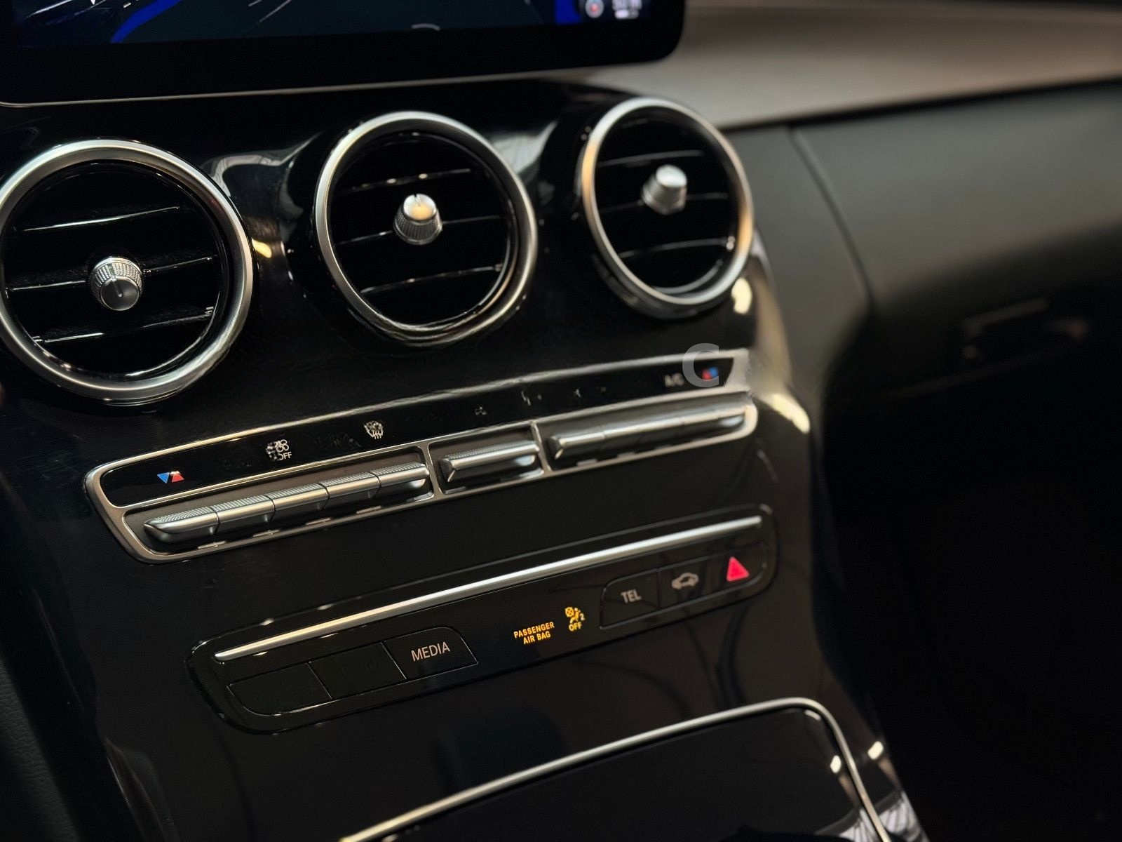 Mercedes-Benz C 220 Cabrio/AMG/Ambiente/Kamera/Apple/AHK/LED/ foto 17