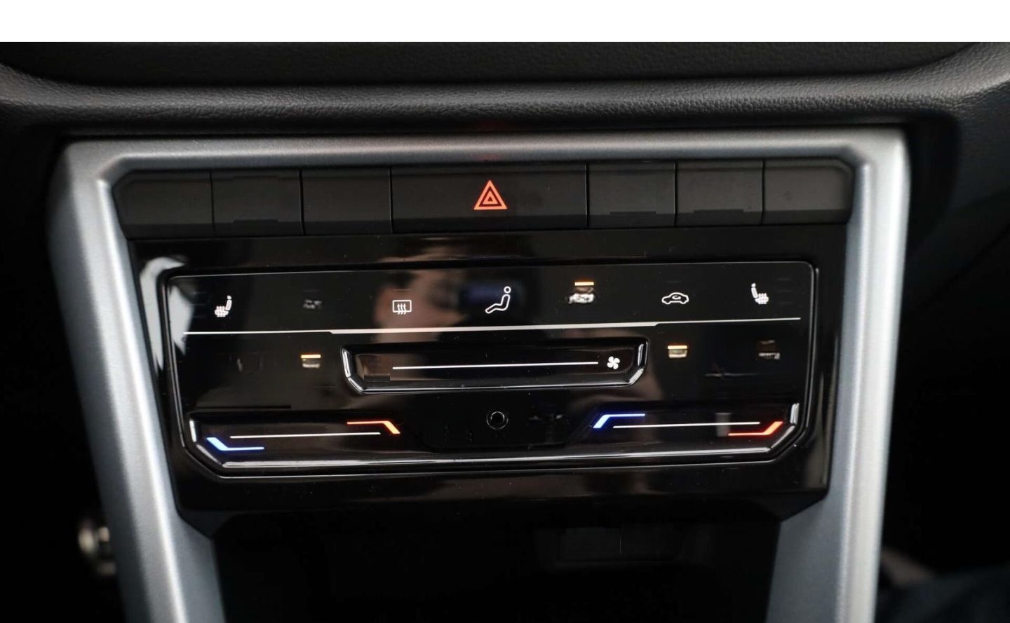 Volkswagen T-Roc 2.0 TDI Life 6Gg. AHK/LED/NAV/RFK/SH/DAB+ foto 23