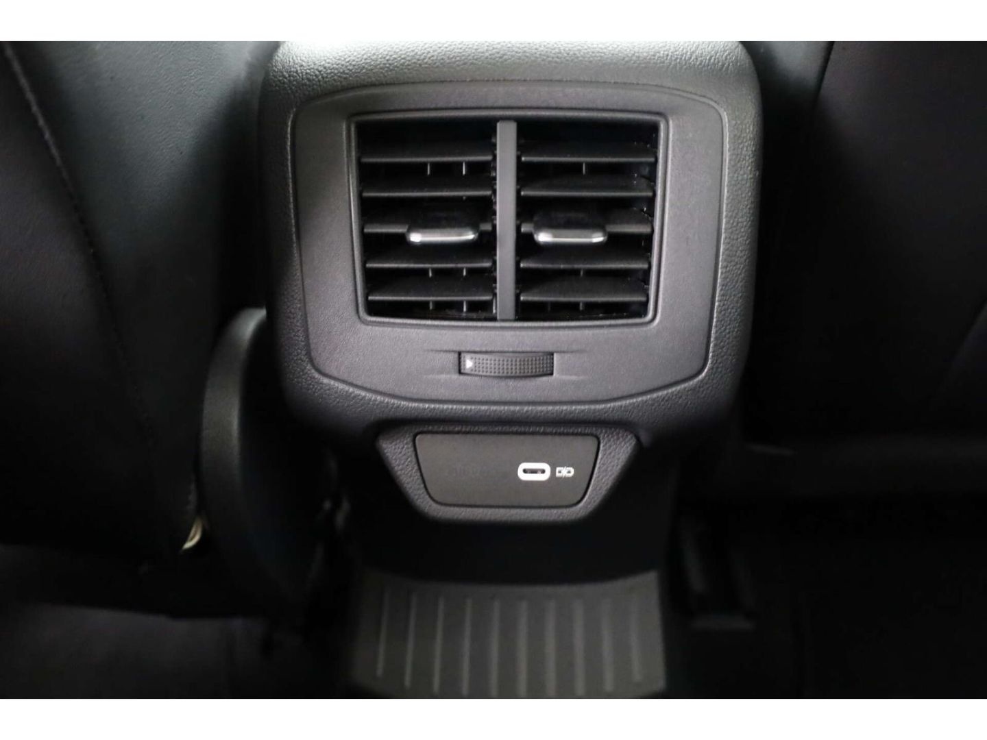 Volkswagen T-Roc 2.0 TDI Life 6Gg. AHK/LED/NAV/RFK/SH/DAB+ foto 24