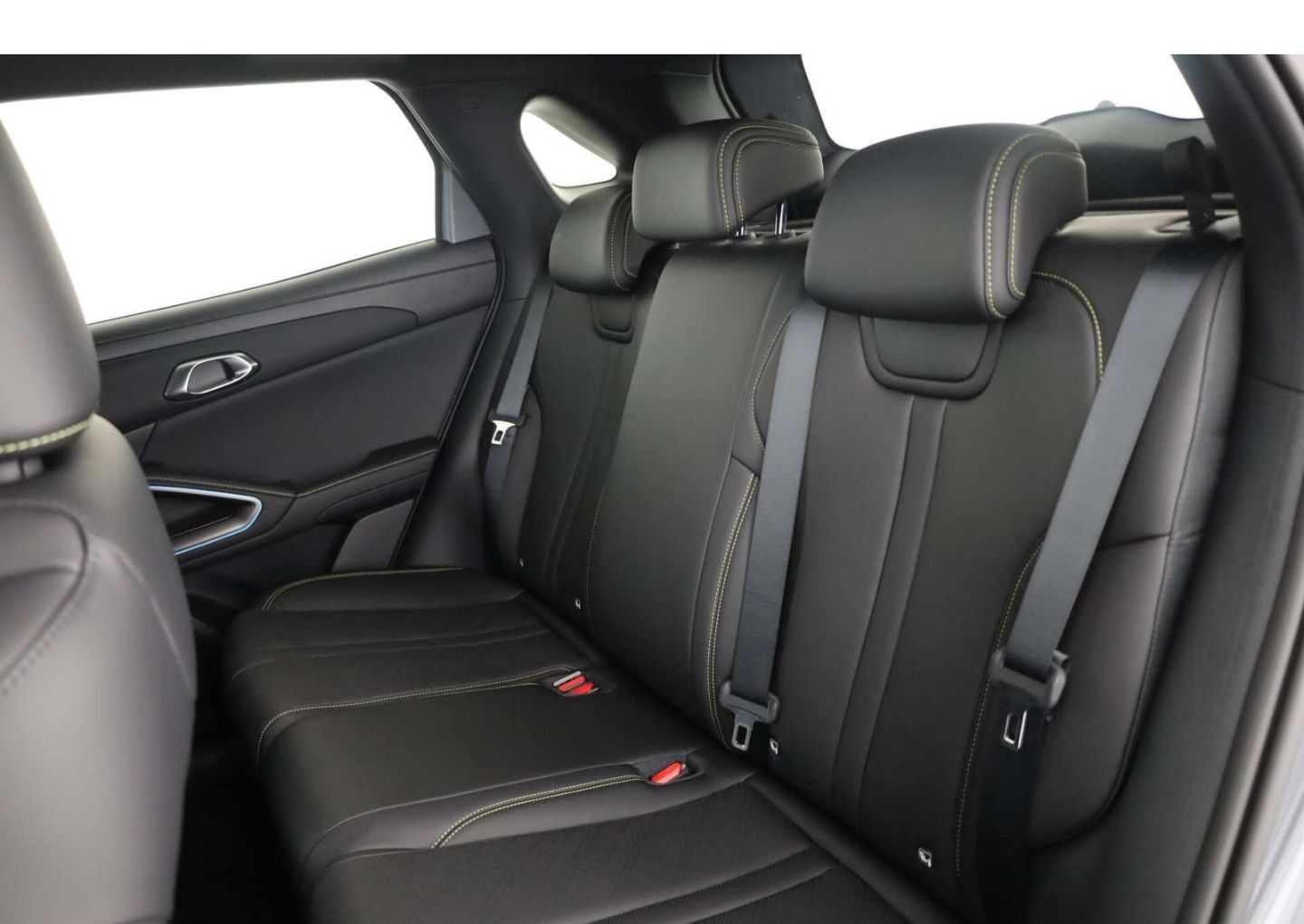 BYD ATTO 2 DM-i Boost LP: 40.549,- /Top-View/LED-Sch foto 12