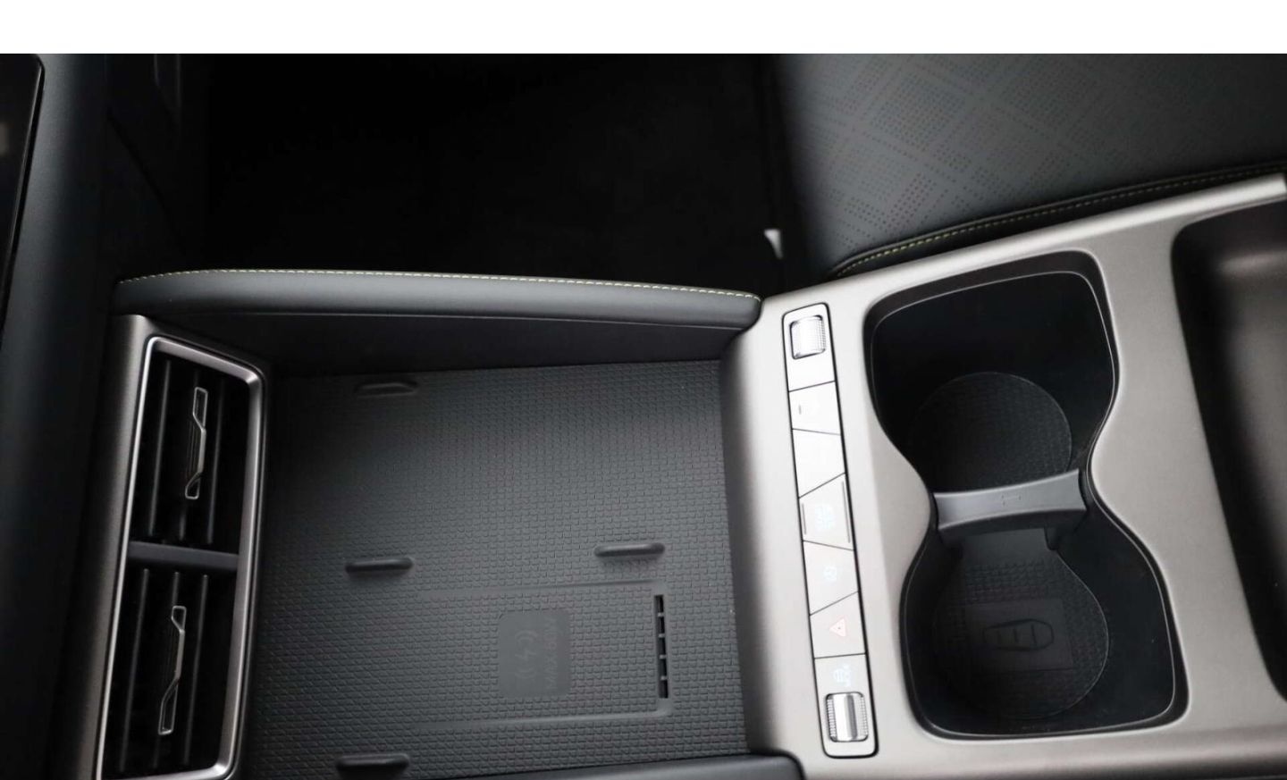 BYD ATTO 2 DM-i Boost LP: 40.549,- /Top-View/LED-Sch foto 18