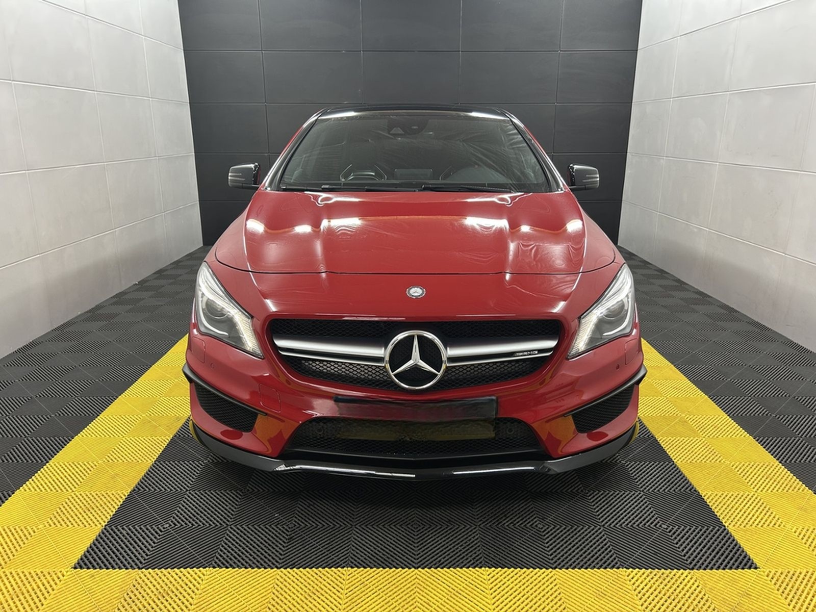 Mercedes-Benz CLA 45 AMG 4Matic MwSt+H&K+BI-Xenon+Keyless+Pano foto 2