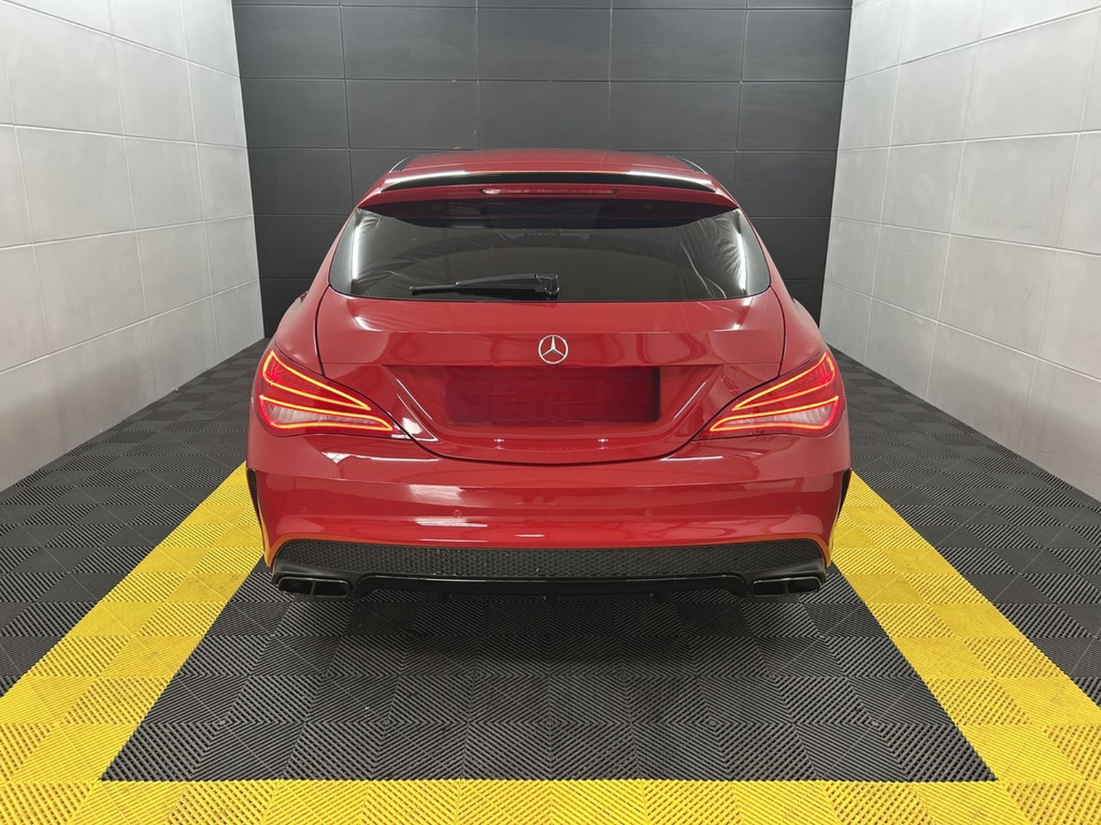 Mercedes-Benz CLA 45 AMG 4Matic MwSt+H&K+BI-Xenon+Keyless+Pano foto 6