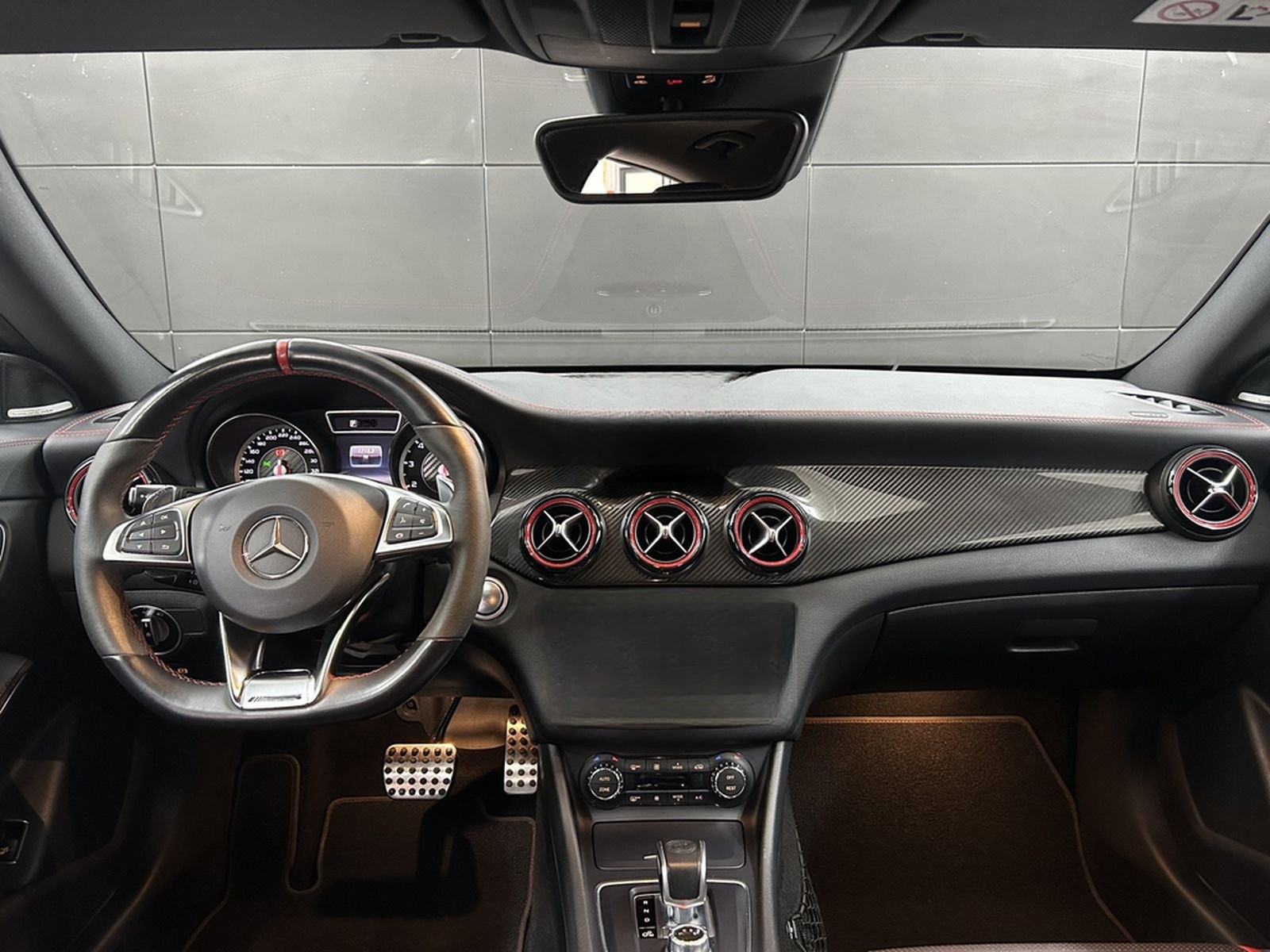 Mercedes-Benz CLA 45 AMG 4Matic MwSt+H&K+BI-Xenon+Keyless+Pano foto 9