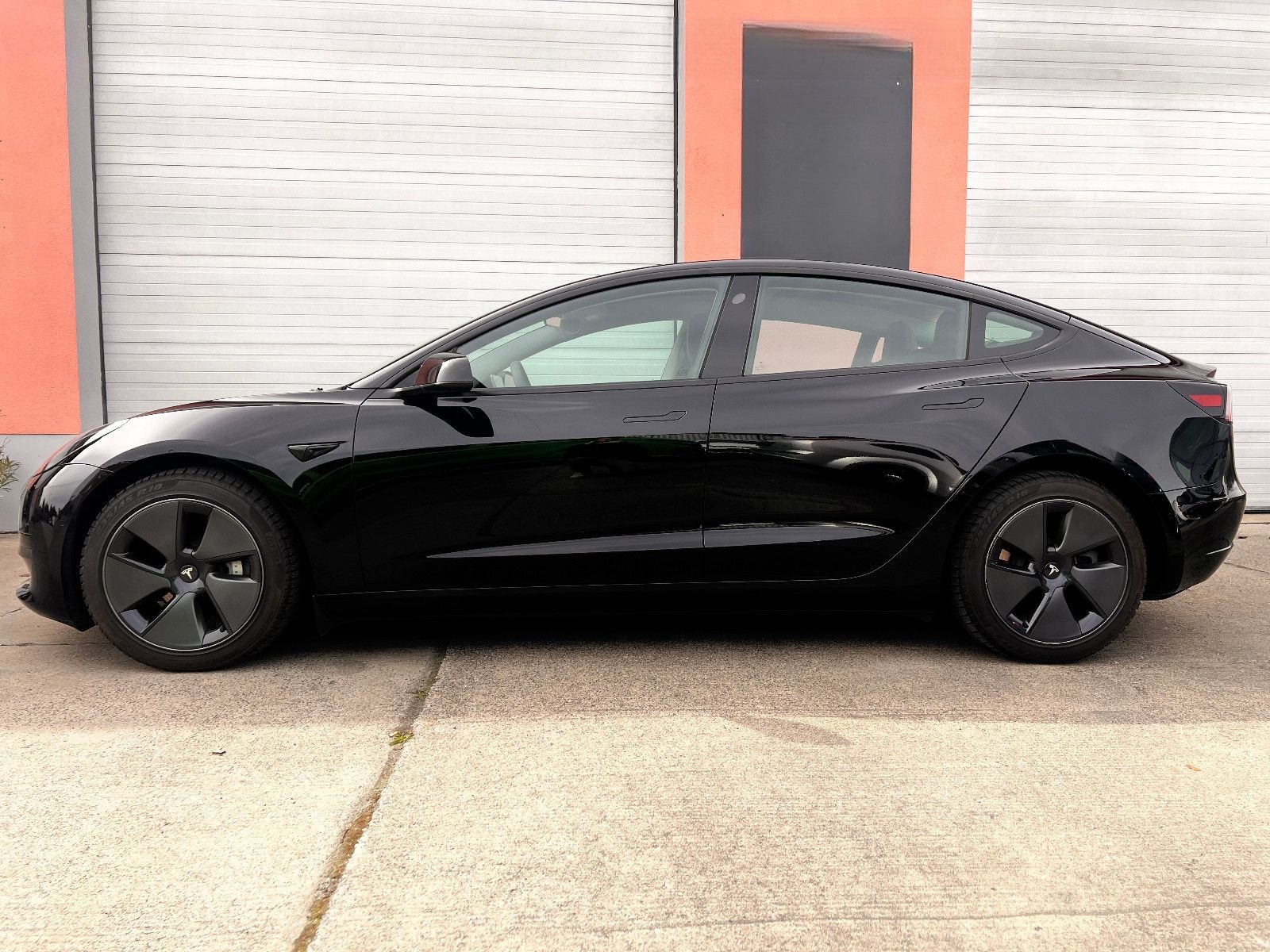 Tesla Model 3 Basis RWD WÄRMEPUMPE foto 4