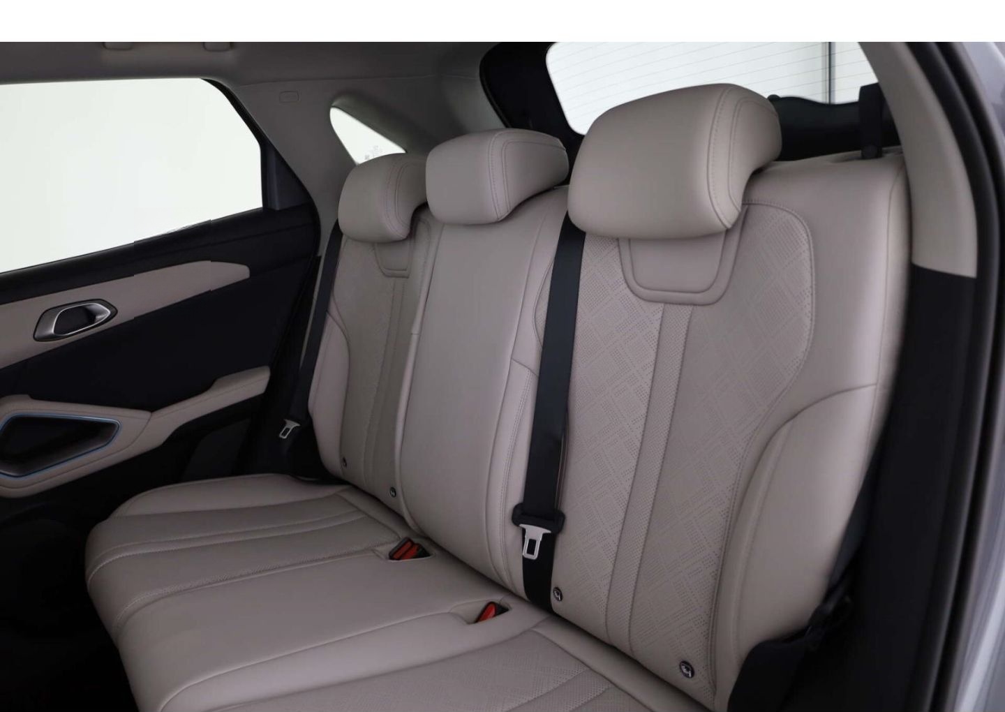 BYD ATTO 2 Comfort LP: 43.549,- /Pano/Wärmepumpe/Top foto 12