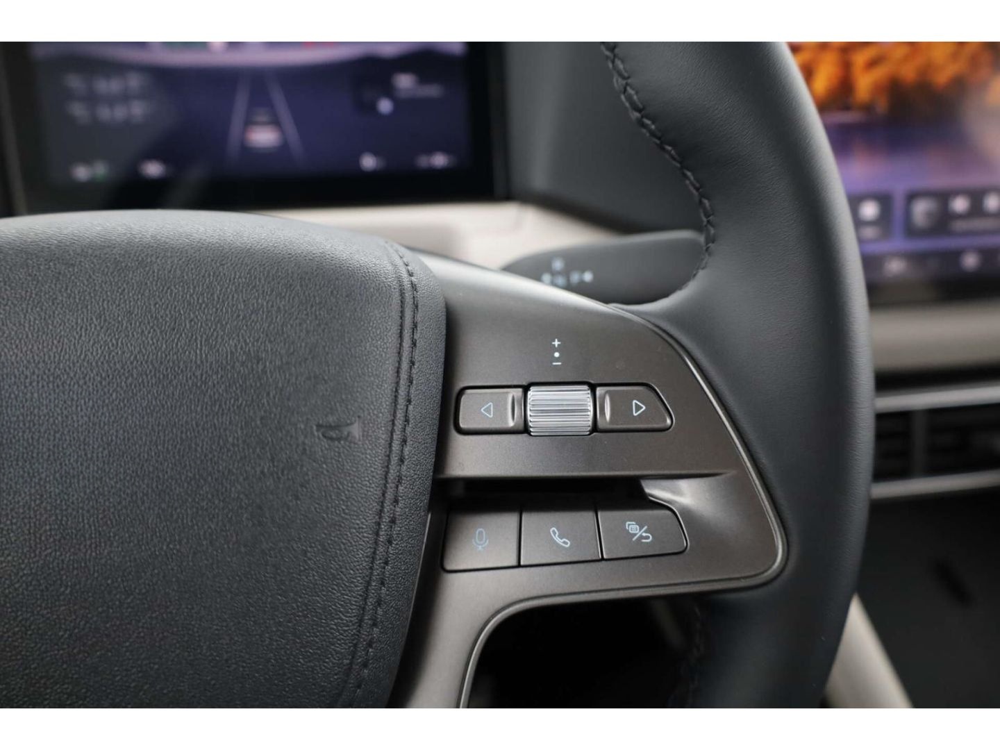 BYD ATTO 2 Comfort LP: 43.549,- /Pano/Wärmepumpe/Top foto 16