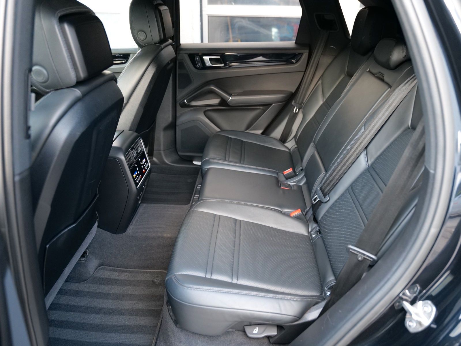 Porsche Cayenne SPORT DESIGN+ACC+360°+HUD+LEDERPAKET foto 23