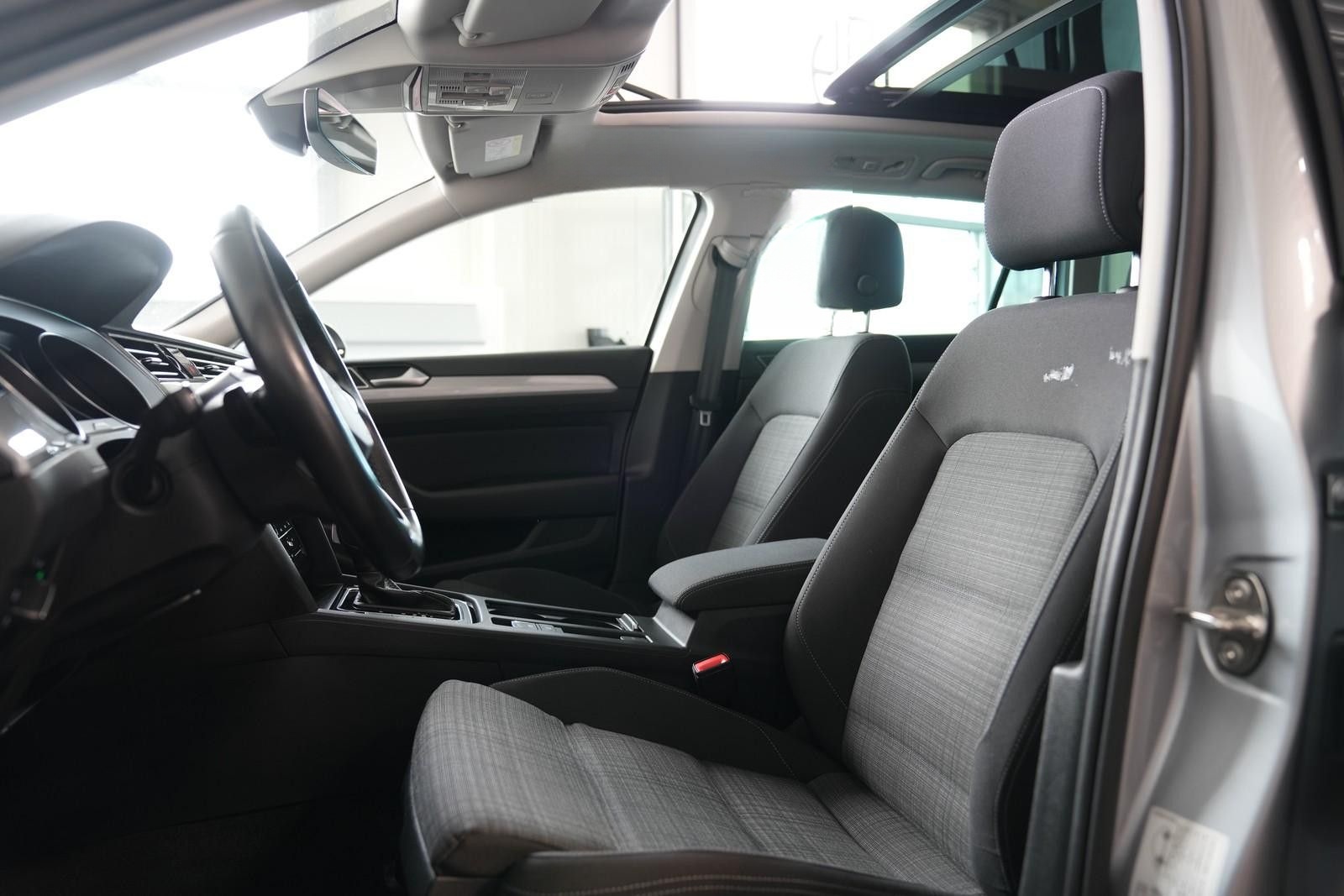 Volkswagen Passat Variant Business *AUT*PANO*AHK*NAV*ACC*36 foto 14