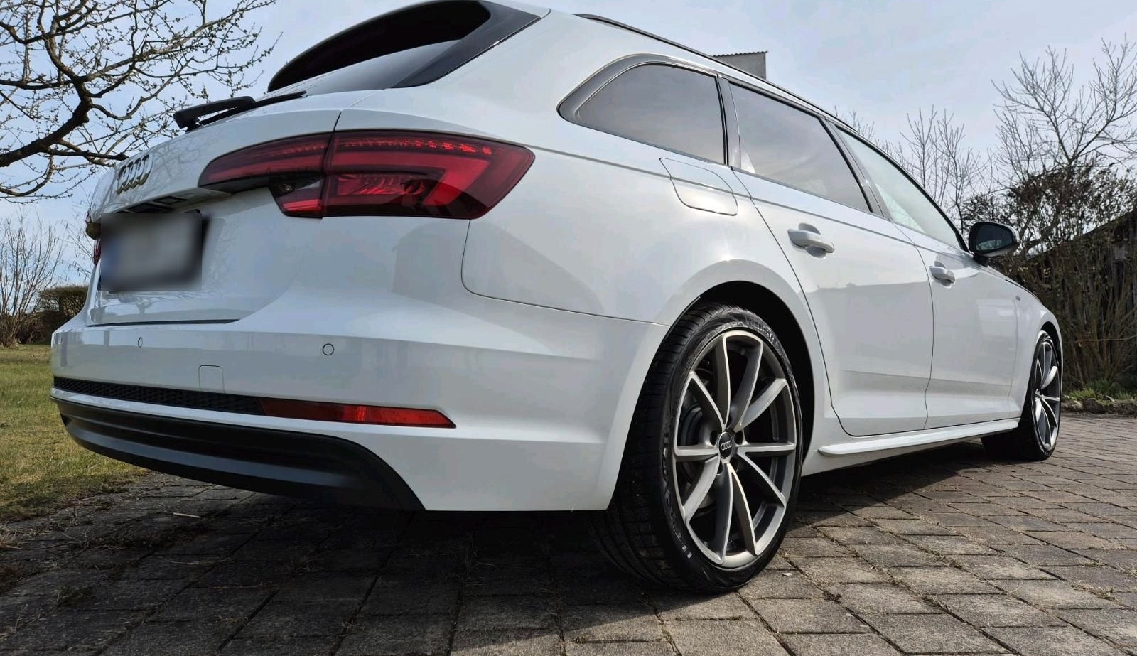 Audi A4 1.4 Liter TFSI S-Line AHK - B&O So... foto 15