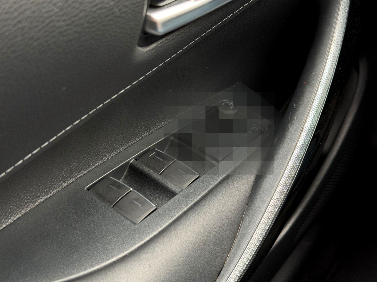Toyota Corolla Hybrid Touring*LED*KEYLESS*HUD*KAMERA* foto 19