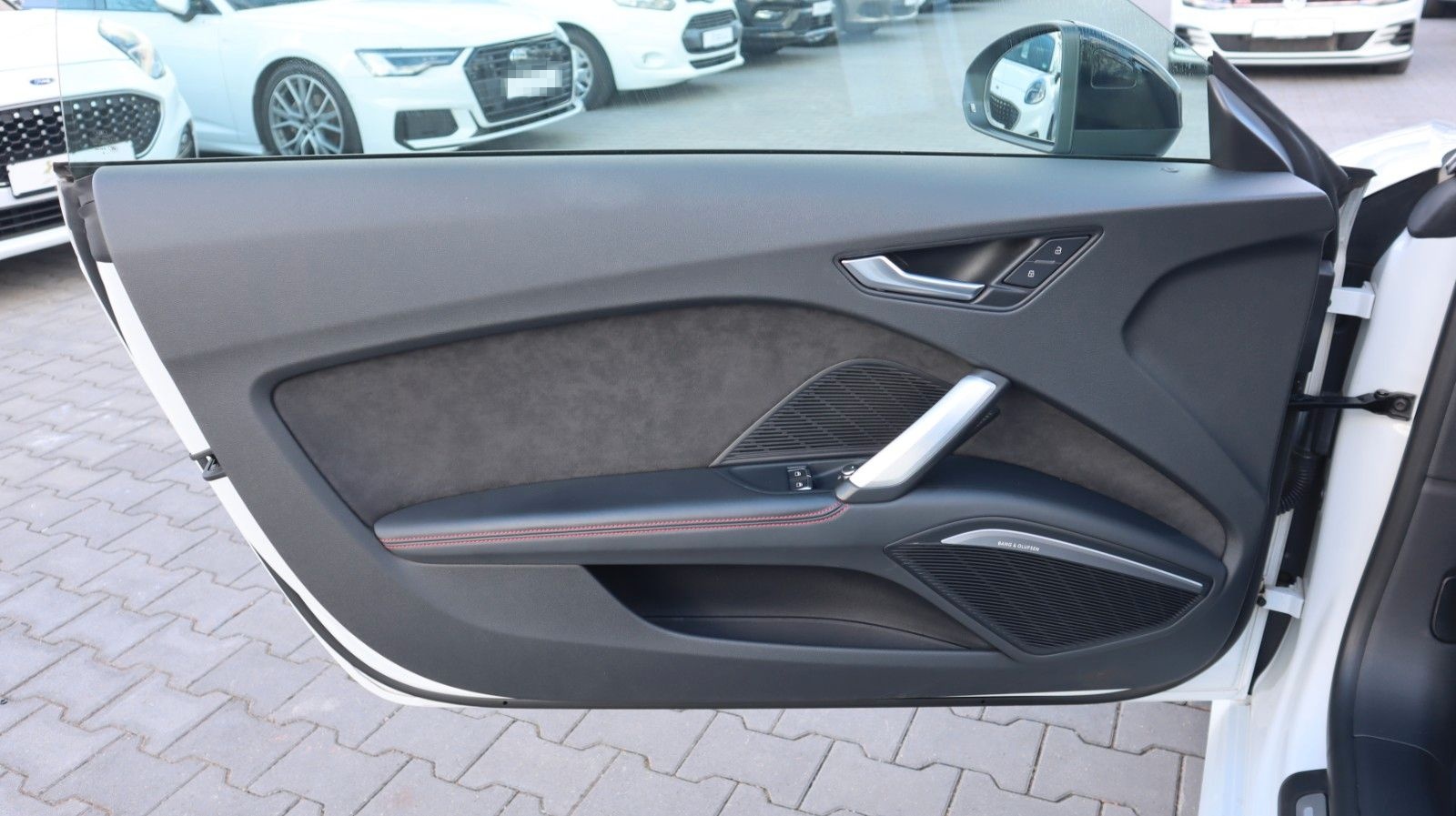 Audi TT Cabrio 40 S-Line Competition B&O Virtual LED foto 12