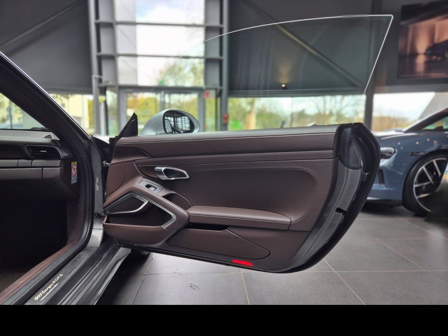 Porsche 991 -2 (911) Targa 4 GTS foto 27