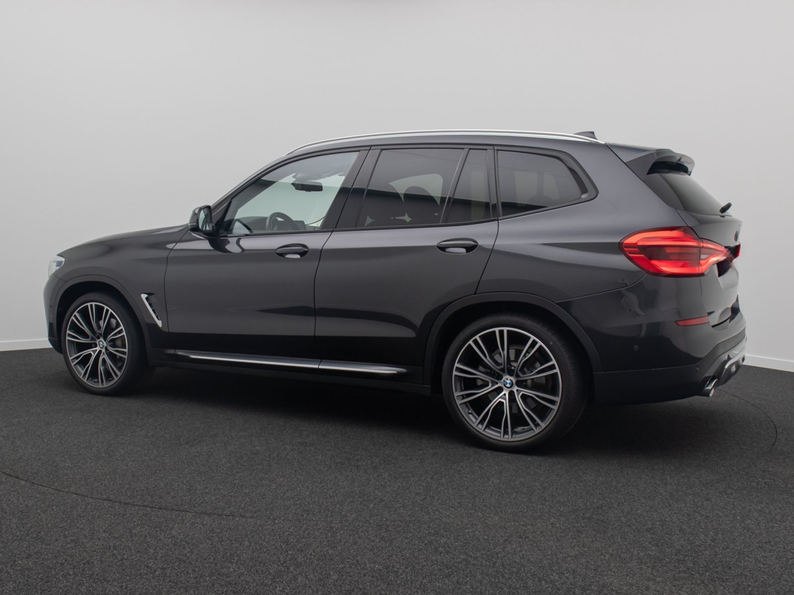 BMW X3 xD30i Luxury Line AHK Panorama HUD DAB 21Zoll foto 10