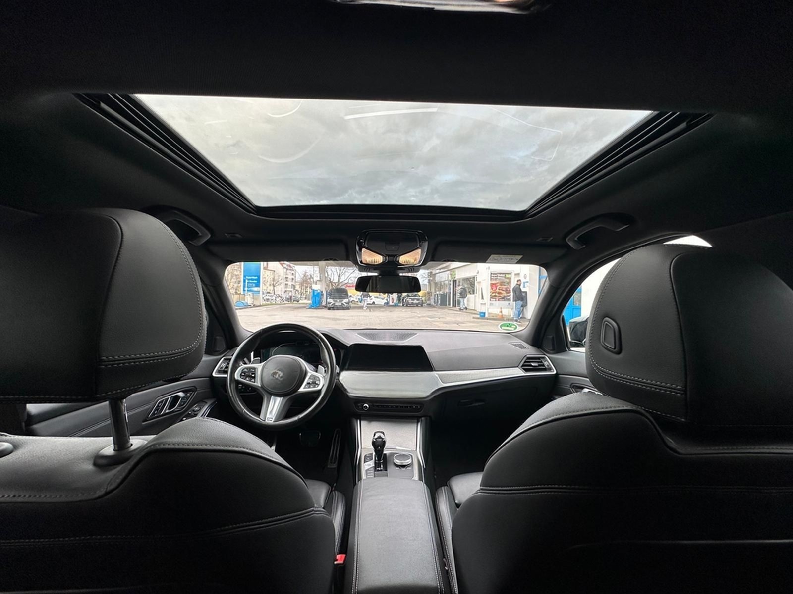 BMW 330i MSport Automatic MSport +HUD+Laserlicht+uvm foto 12