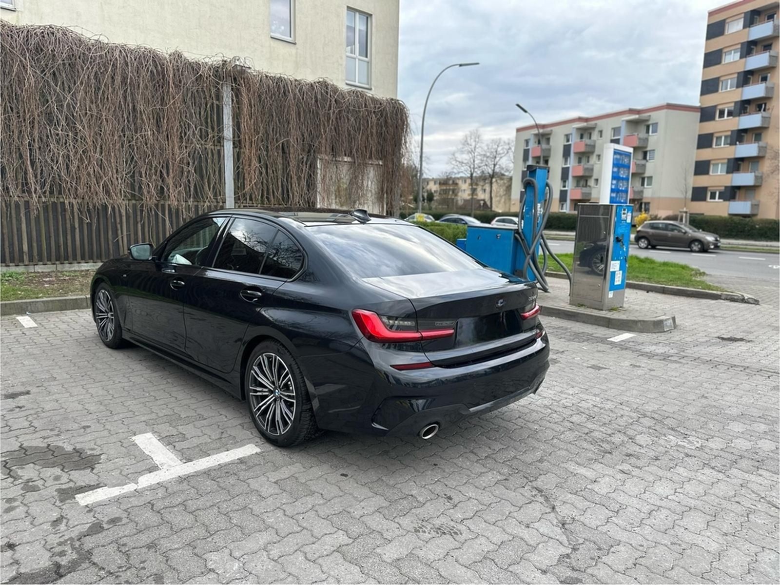 BMW 330i MSport Automatic MSport +HUD+Laserlicht+uvm foto 9